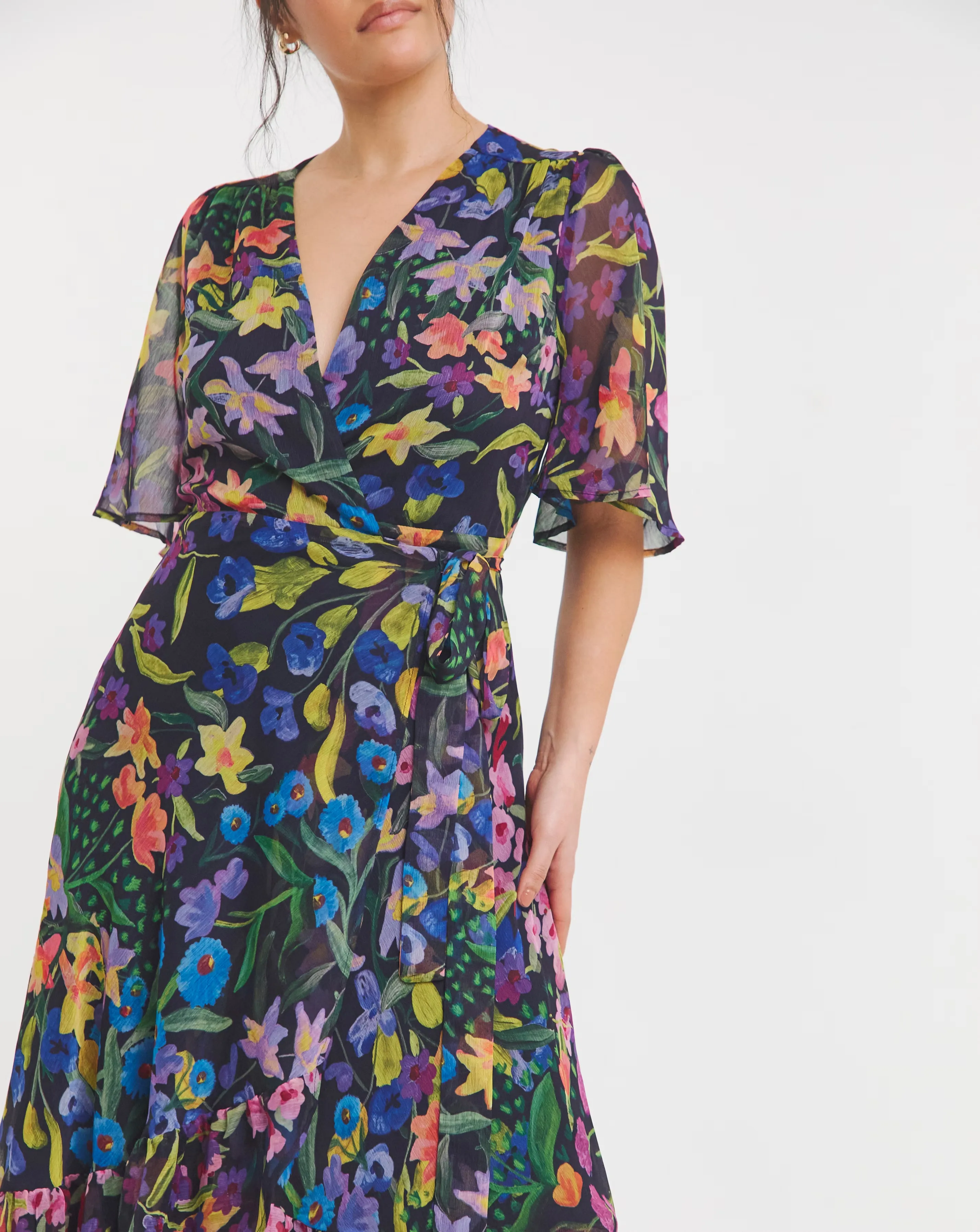 176484-hope-amp-ivy-nesta-maxi-wrap-dress-1.webp