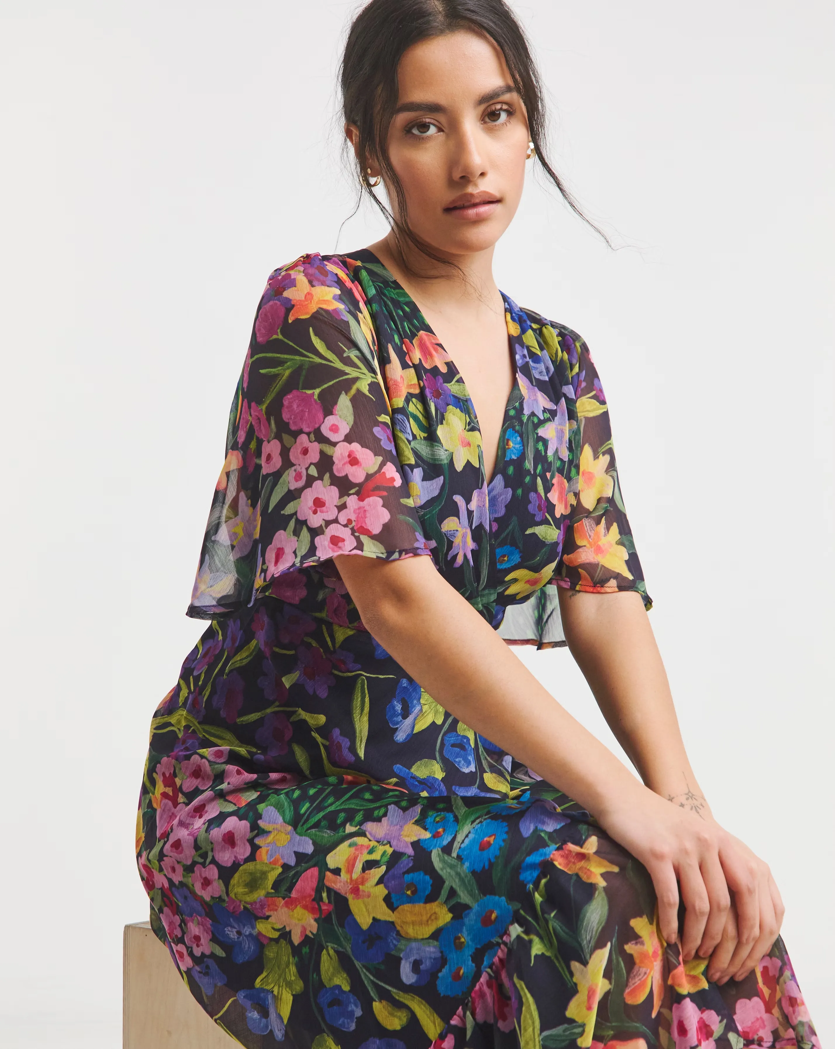 176484-hope-amp-ivy-nesta-maxi-wrap-dress-1.webp