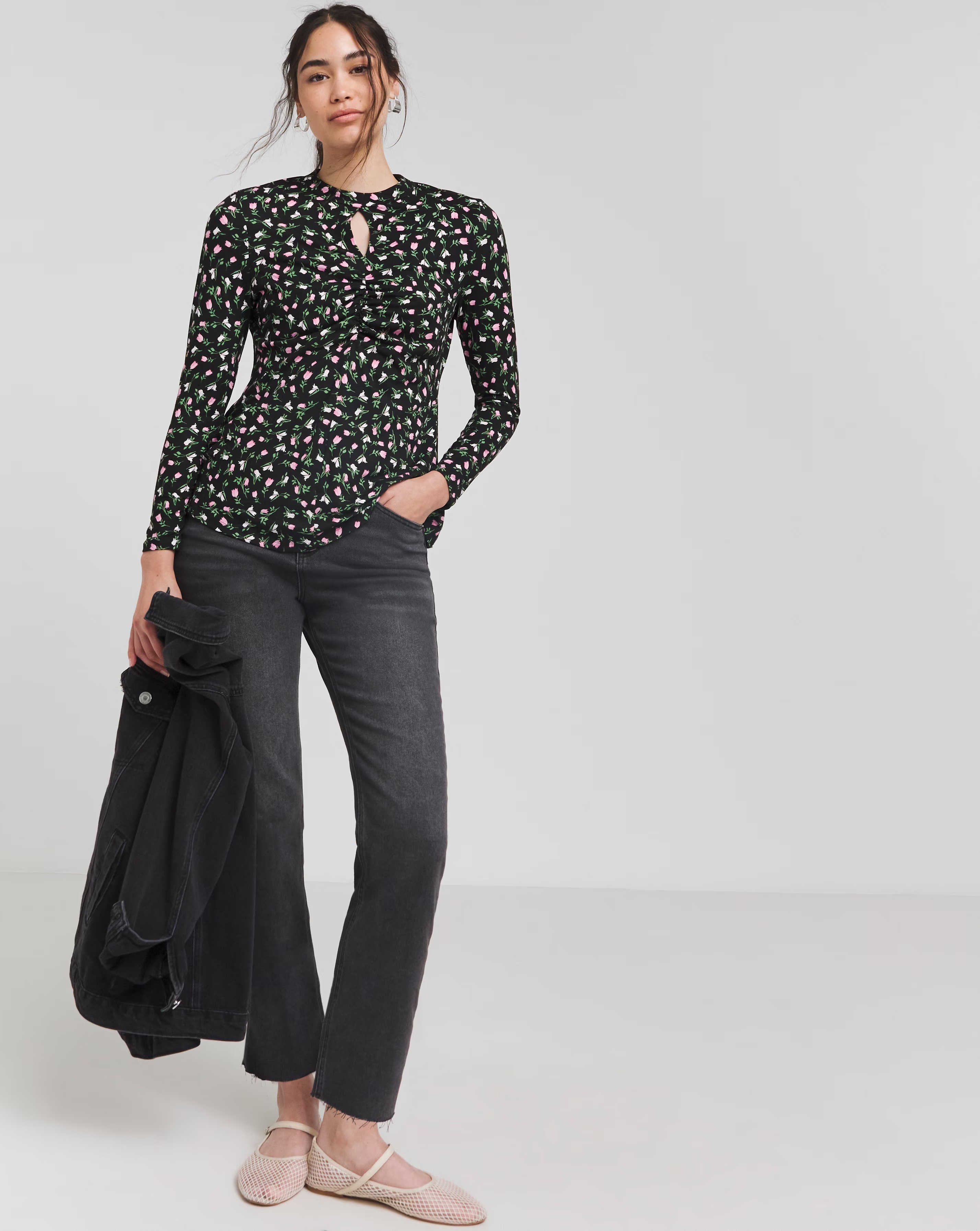177216-black-floral-supersoft-key-hole-detail-top-1.webp