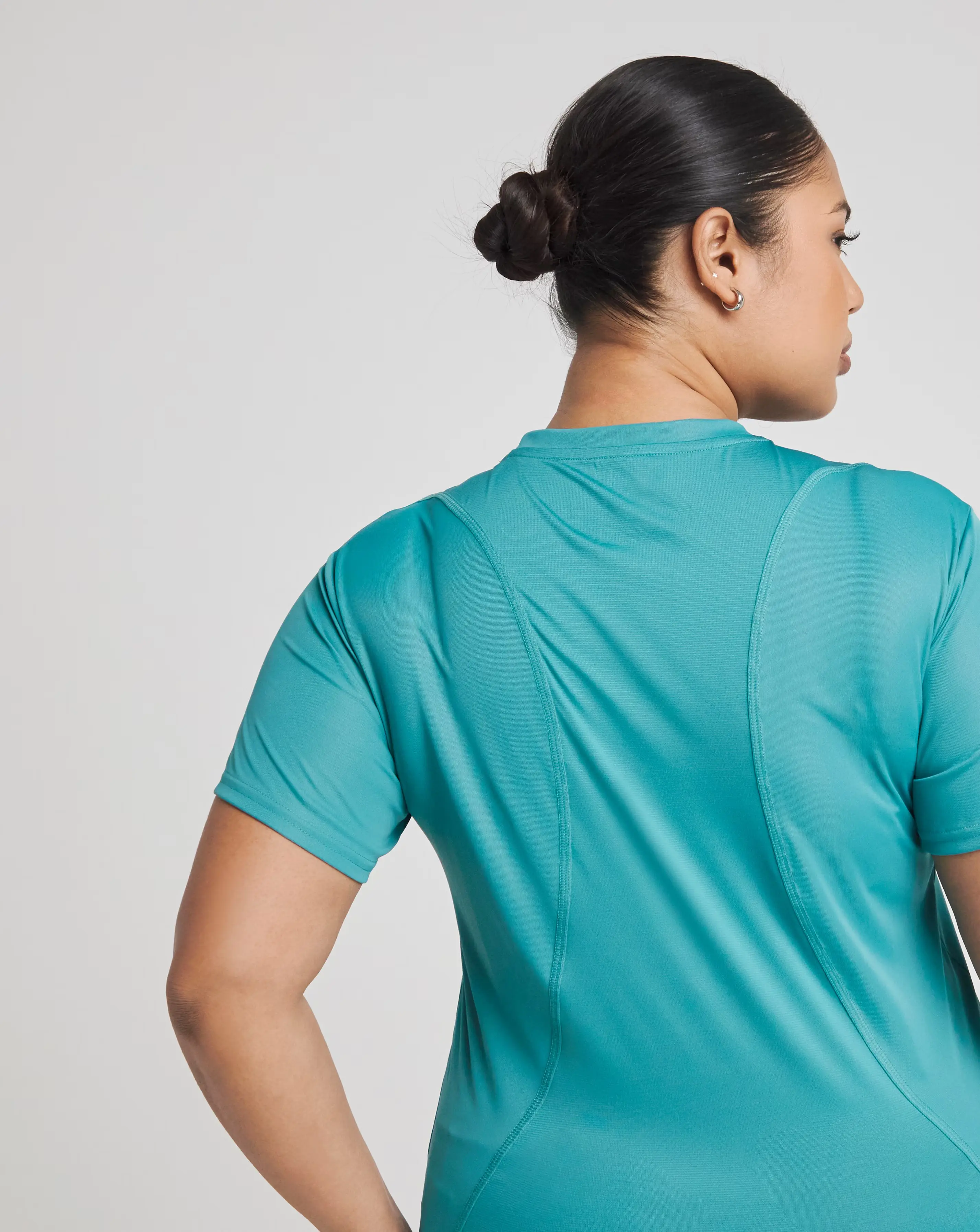 178667-adidas-run-it-t-shirt-1.webp