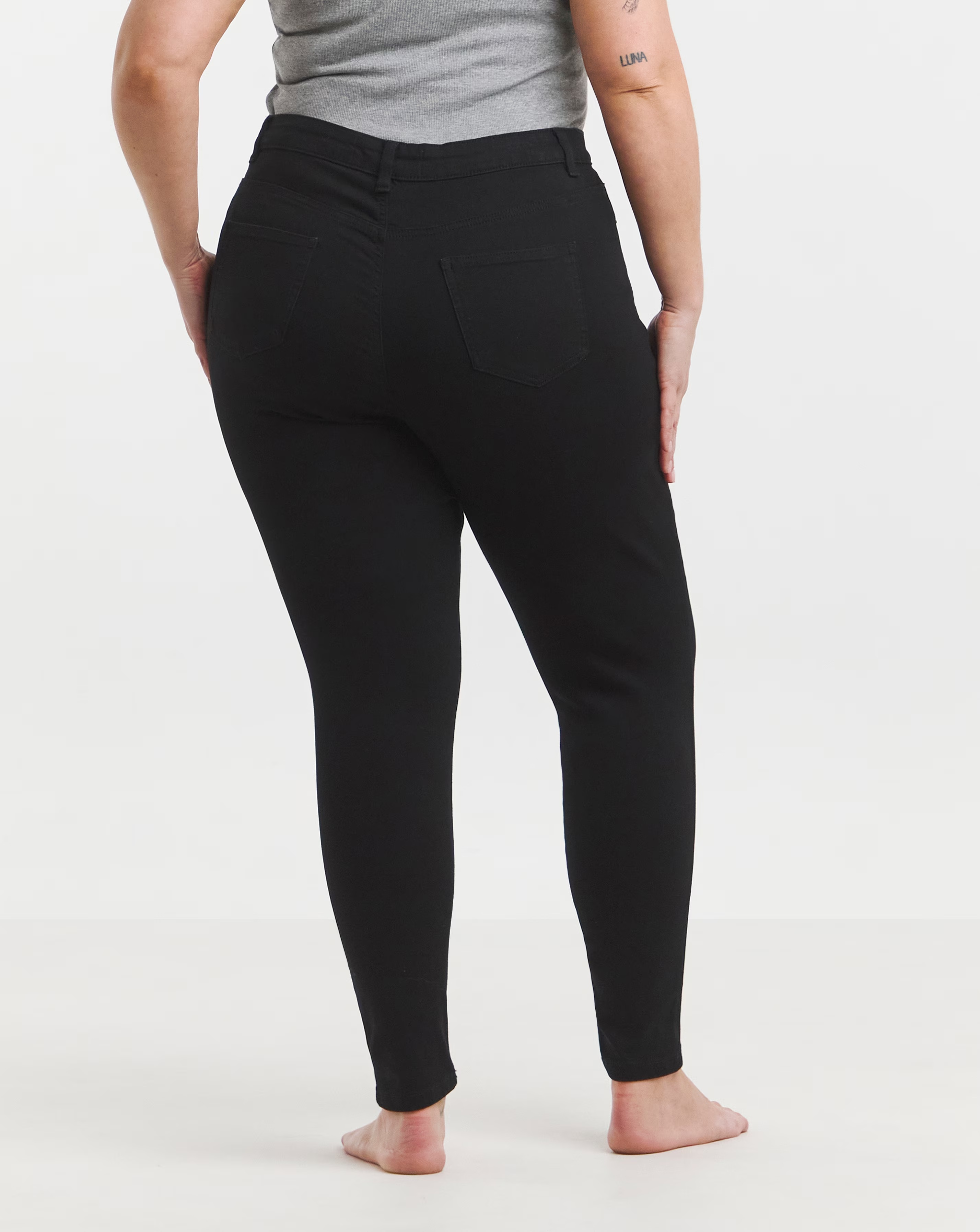 179072-black-highwaist-super-stretch-skinny-jeans-1.jpg