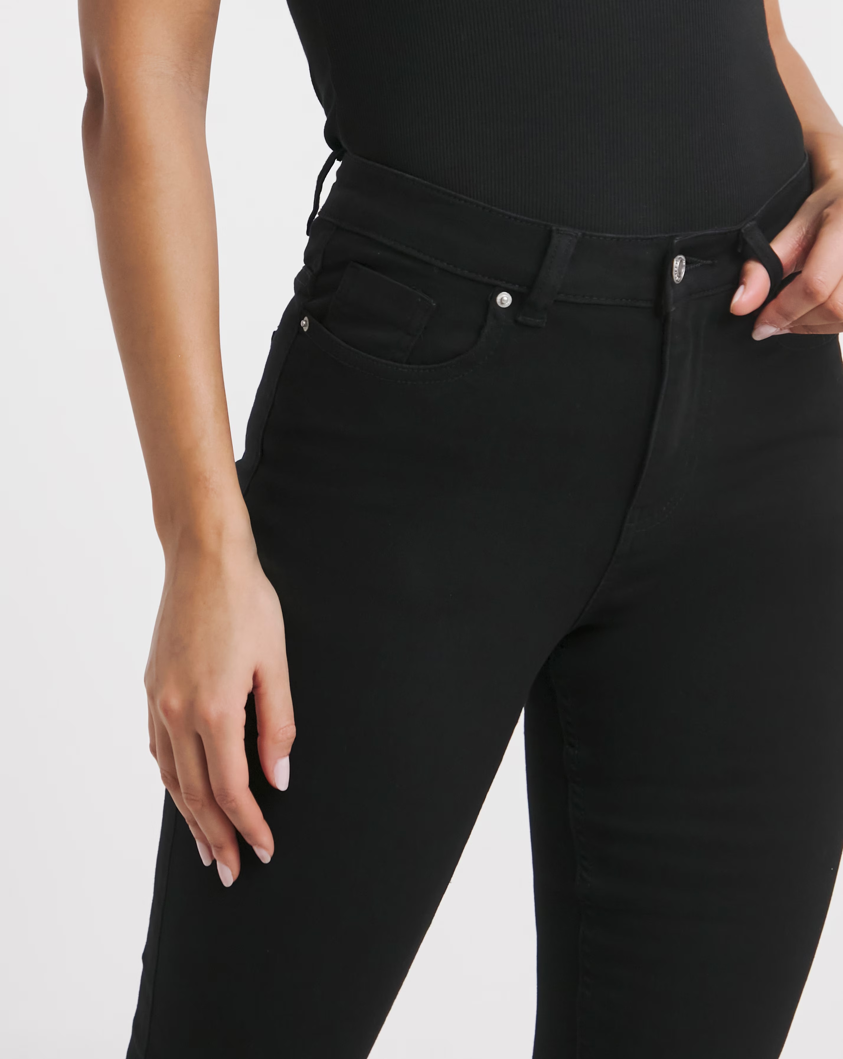 179508-black-highwaist-super-stretch-flared-jeans-1.jpg