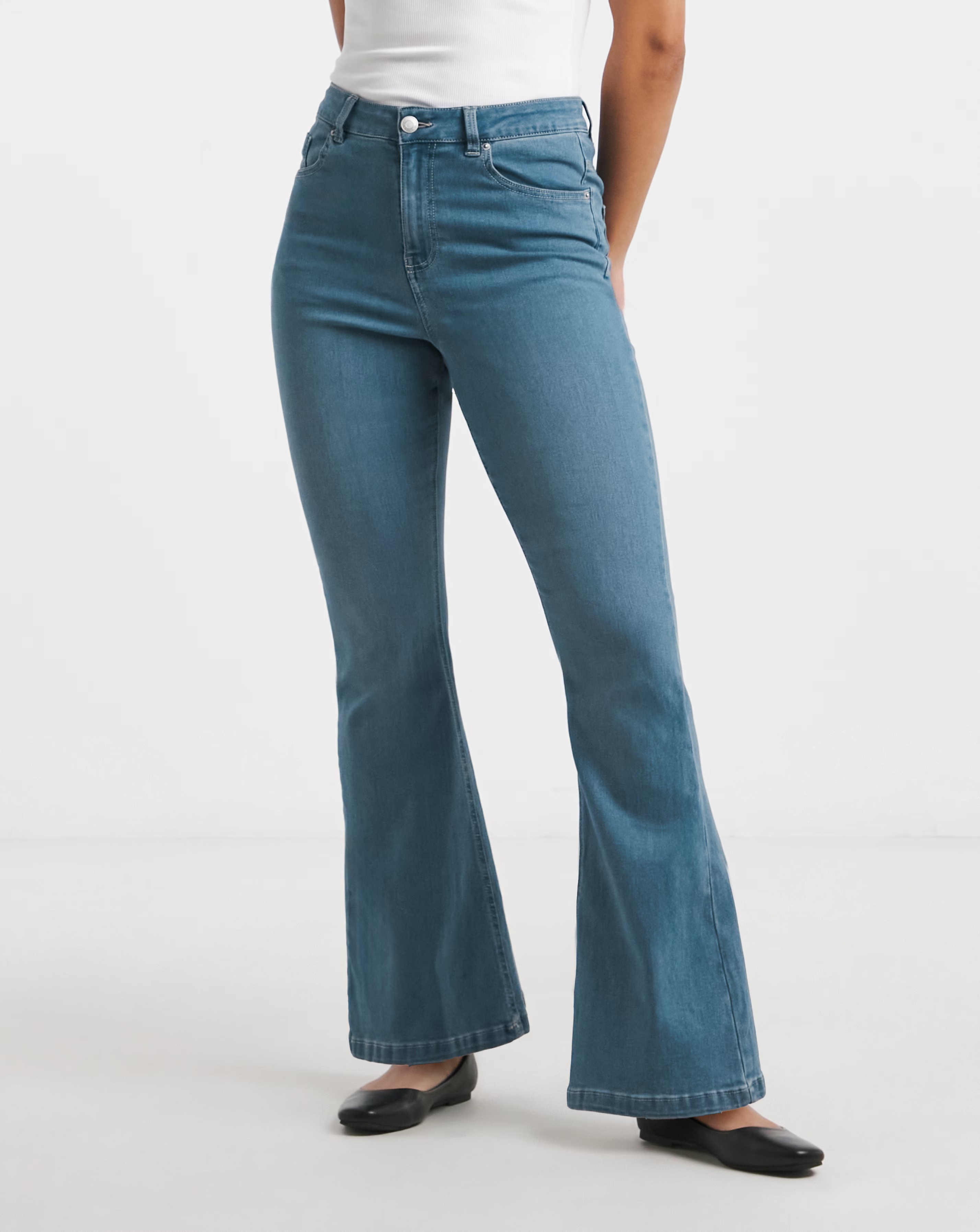 179726-mid-wash-highwaist-super-stretch-flared-jeans-1.jpg