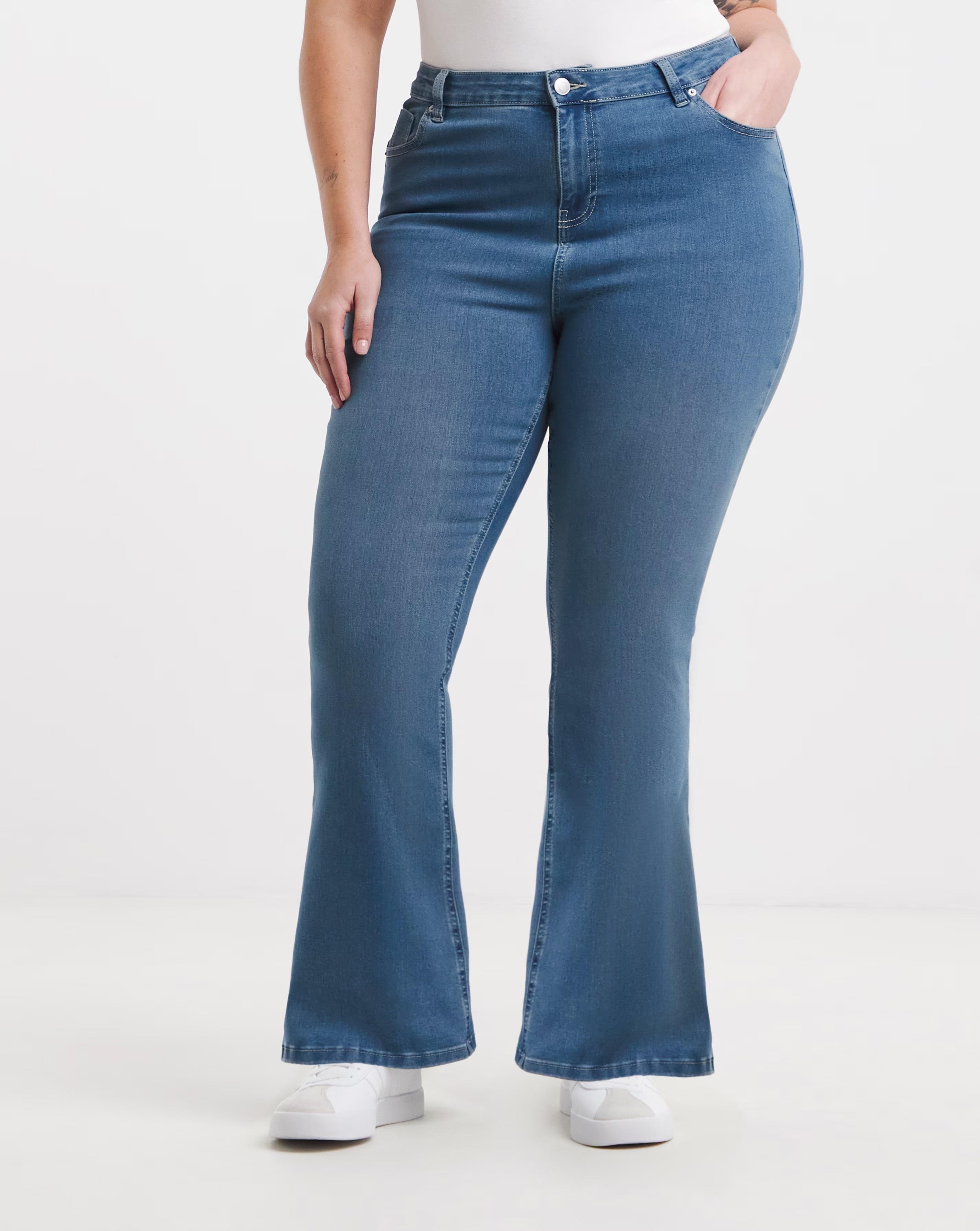 179726-mid-wash-highwaist-super-stretch-flared-jeans-1.jpg
