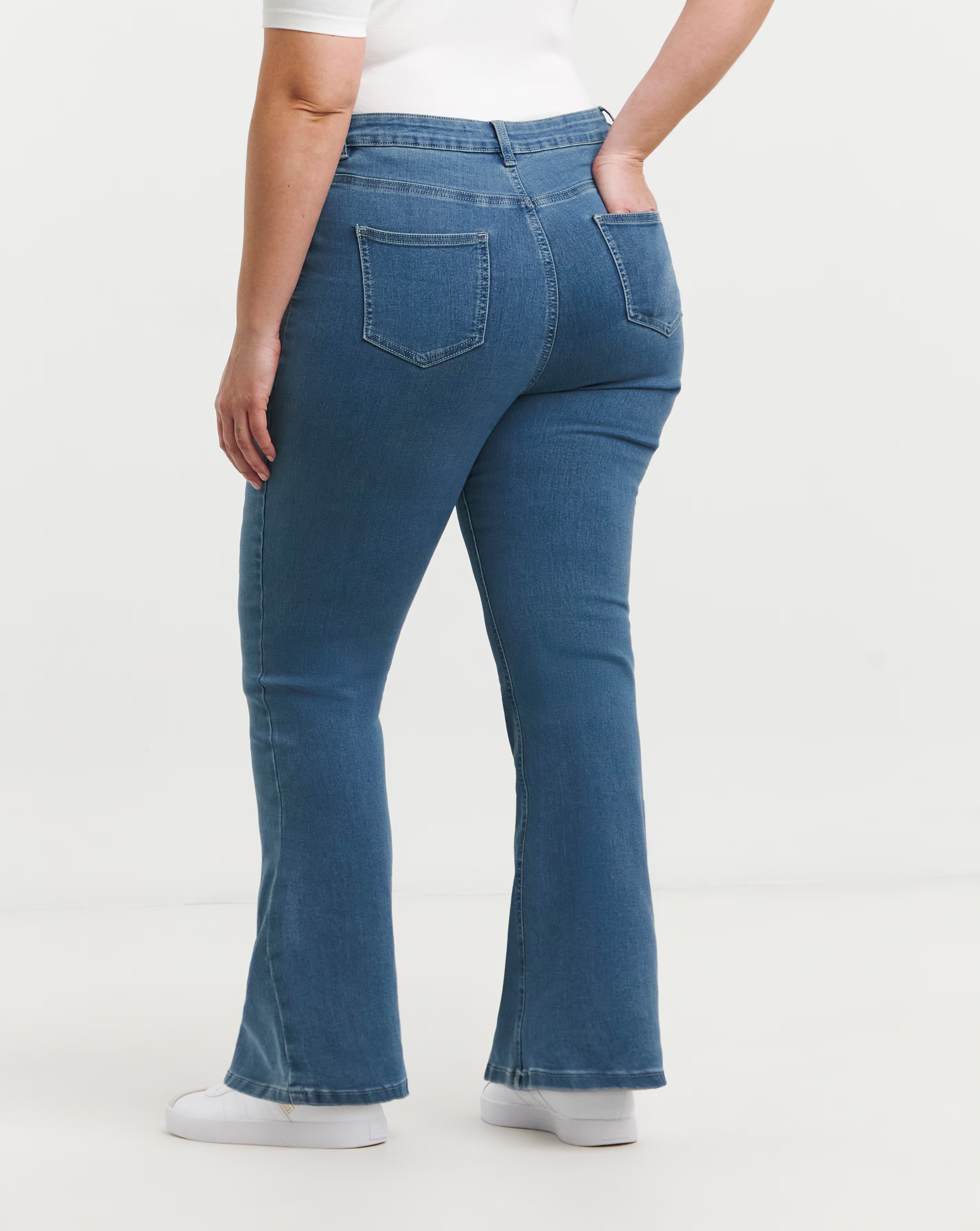 179726-mid-wash-highwaist-super-stretch-flared-jeans-1.jpg