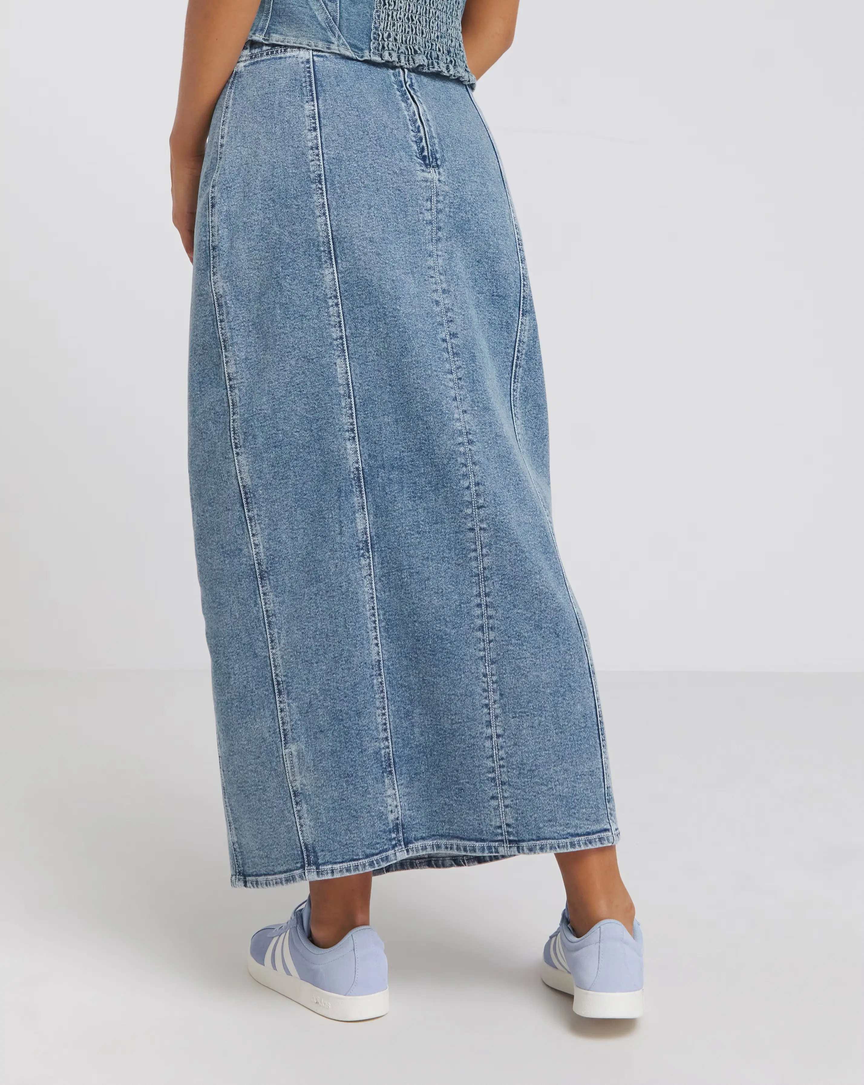 180575-simply-be-y2k-dark-wash-seamed-detail-denim-maxi-skirt-coord-1.jpg