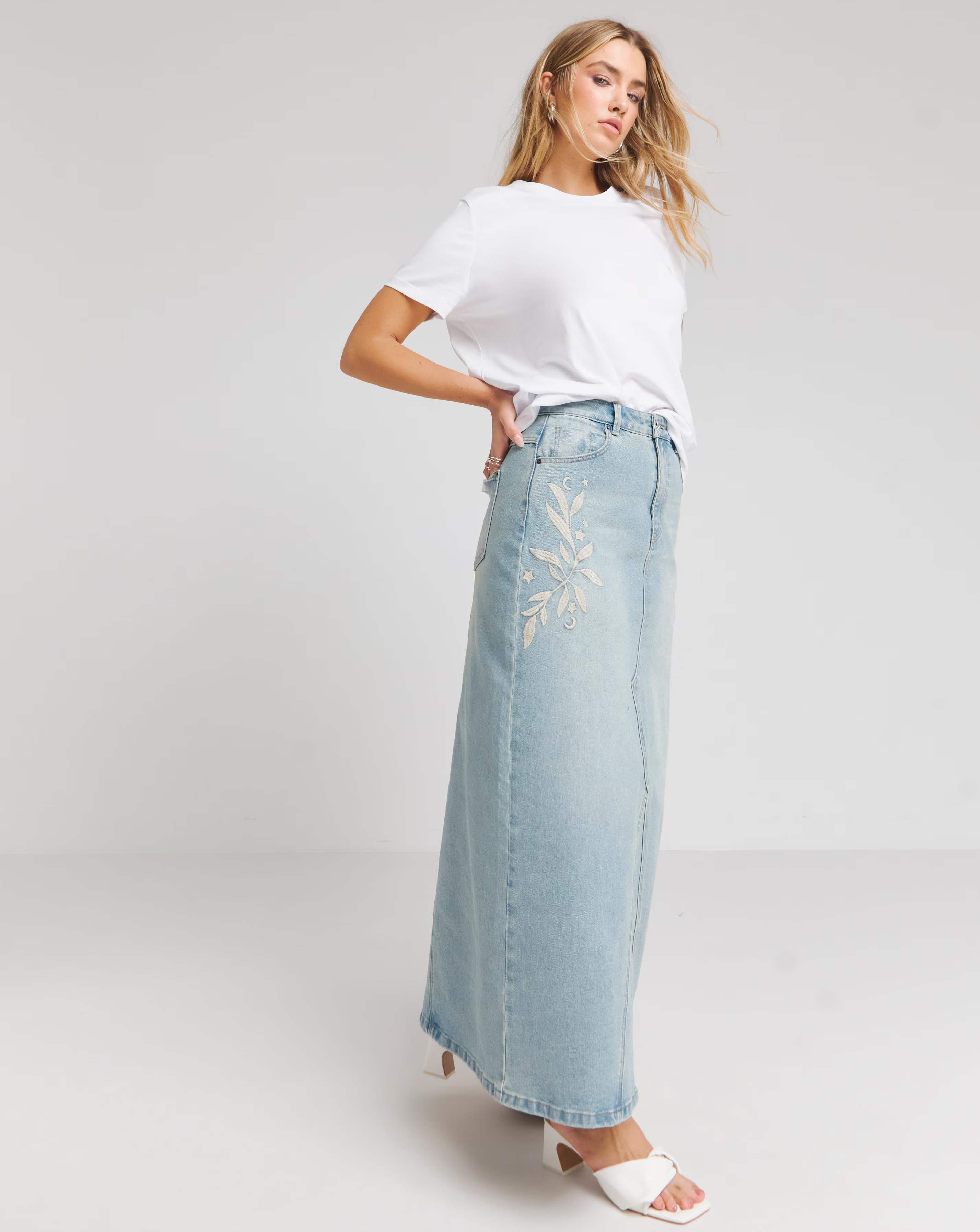 180705-simply-be-vintage-wash-western-embroidered-maxi-skirt-1.jpg