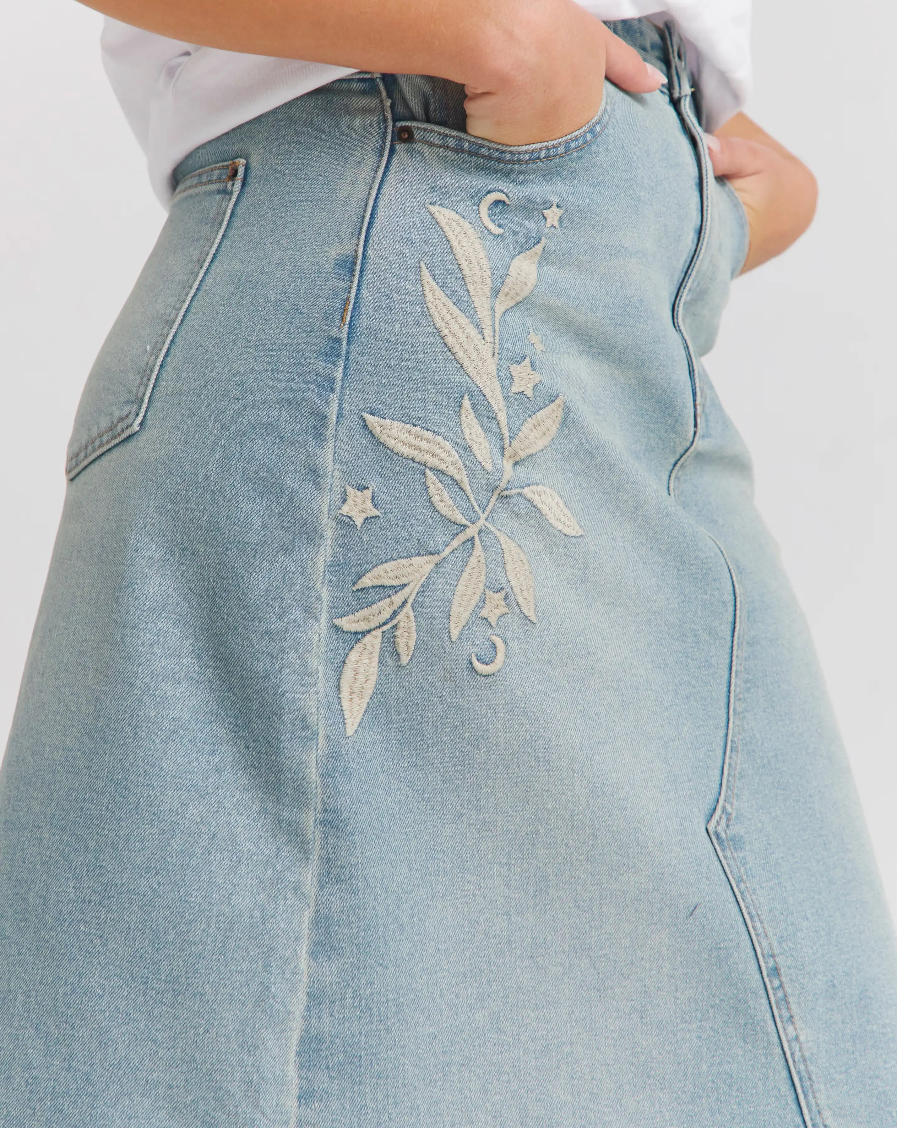 180705-simply-be-vintage-wash-western-embroidered-maxi-skirt-1.jpg