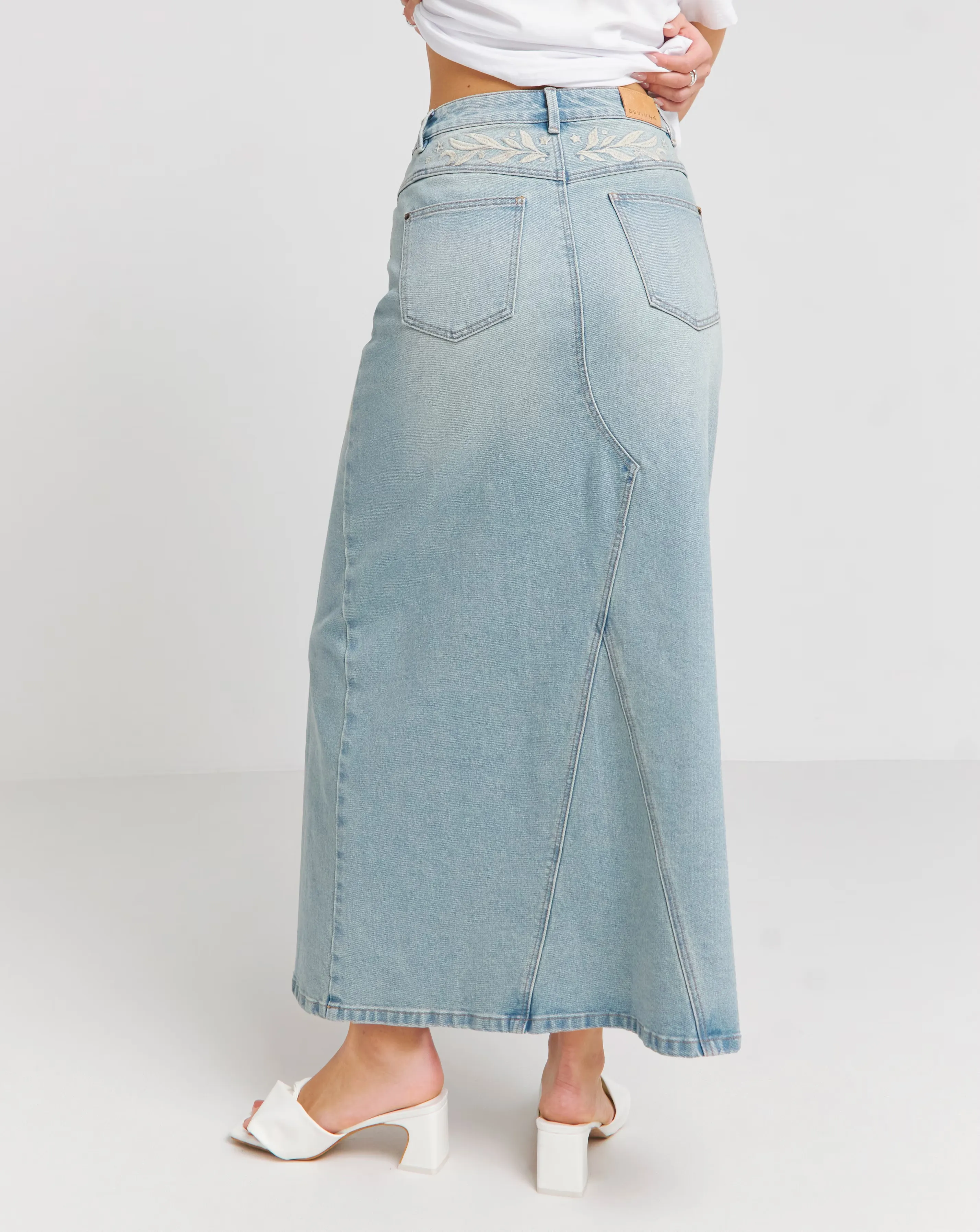 180705-simply-be-vintage-wash-western-embroidered-maxi-skirt-1.jpg