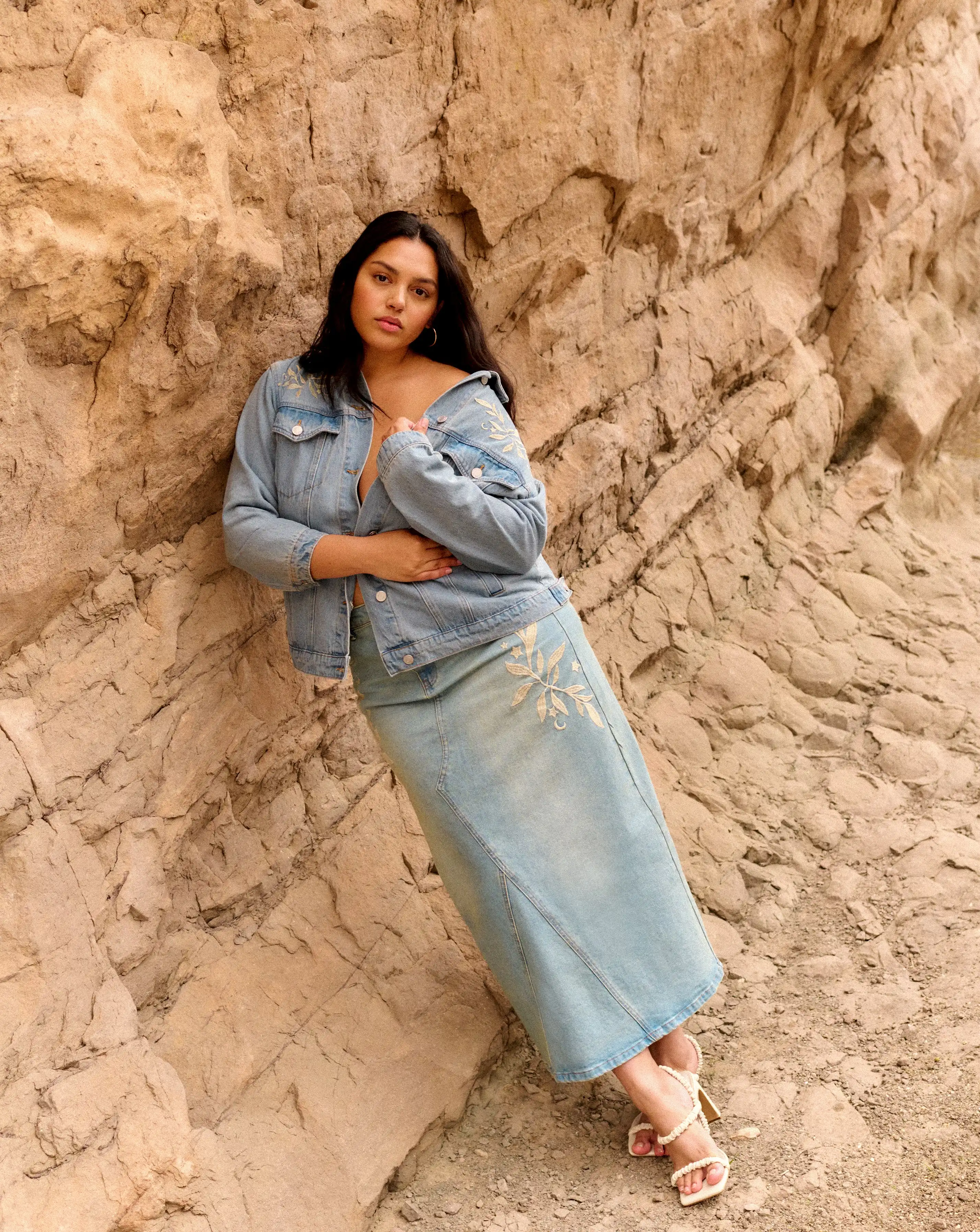 180705-simply-be-vintage-wash-western-embroidered-maxi-skirt-1.jpg