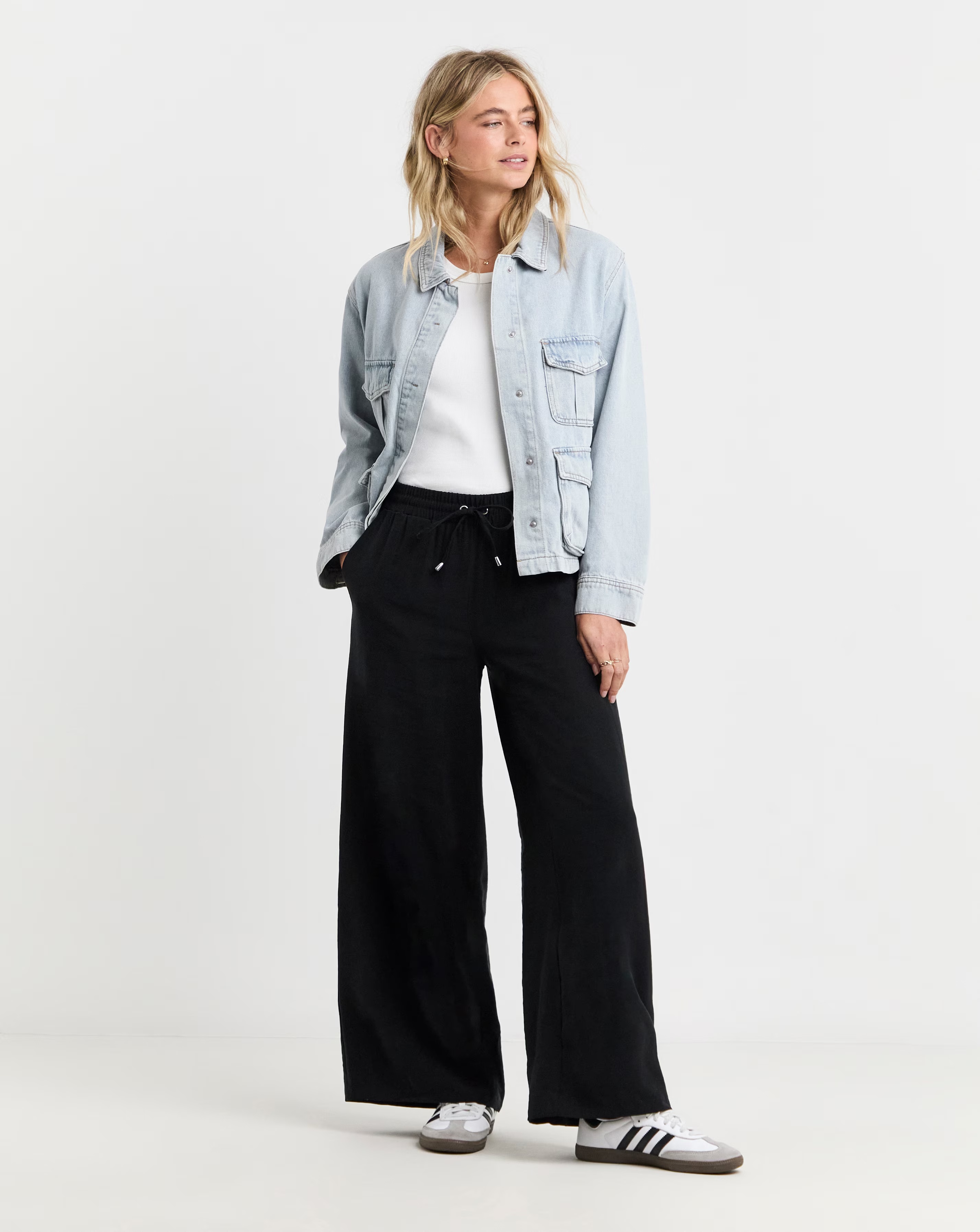 180756-simply-be-light-wash-utility-cargo-pocket-denim-jacket-1.webp
