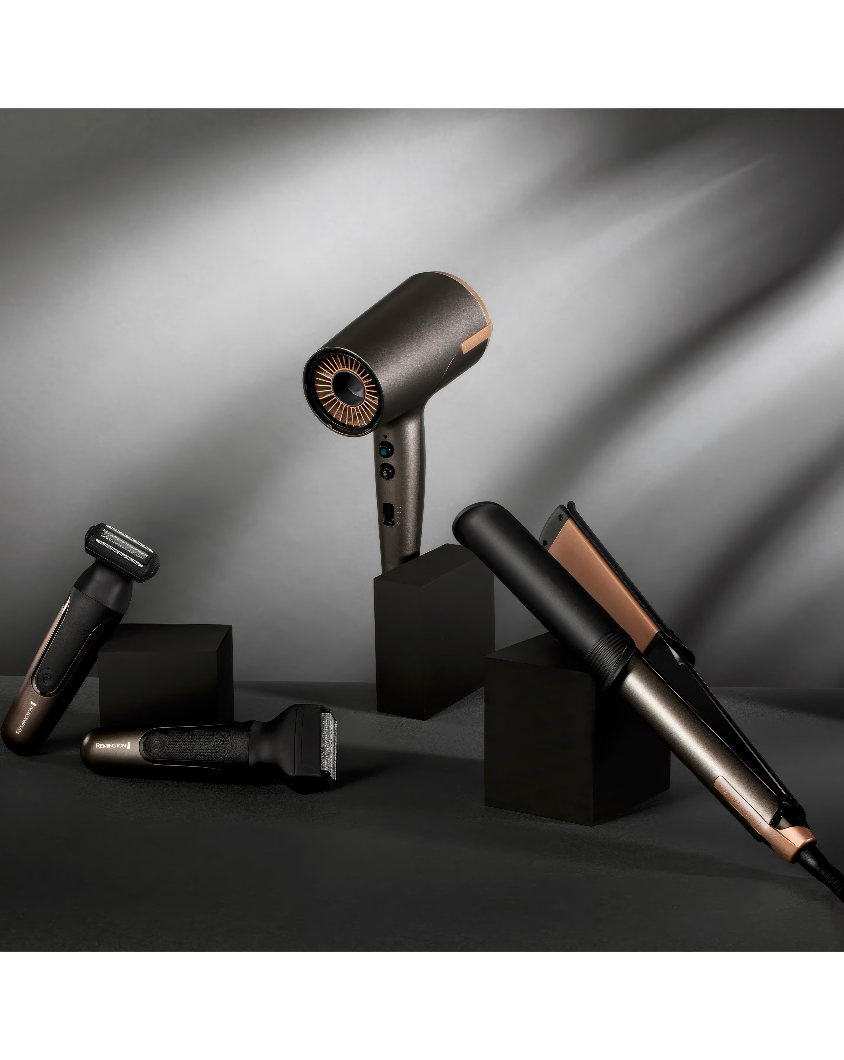 18433-remington-one-dry-amp-style-hair-dryer-with-diffuser-and-flyaway-attachment-d6077-1.jpg