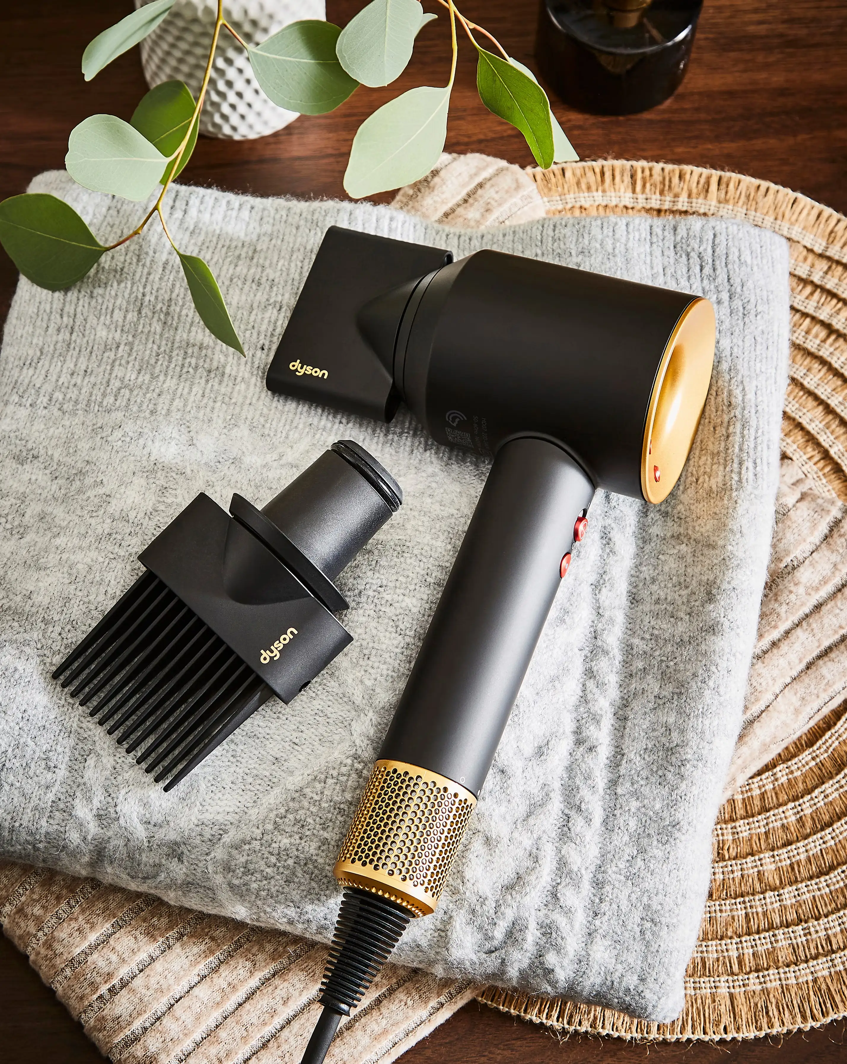 18441-dyson-supersonic-hair-dryer-onyx-1.jpg