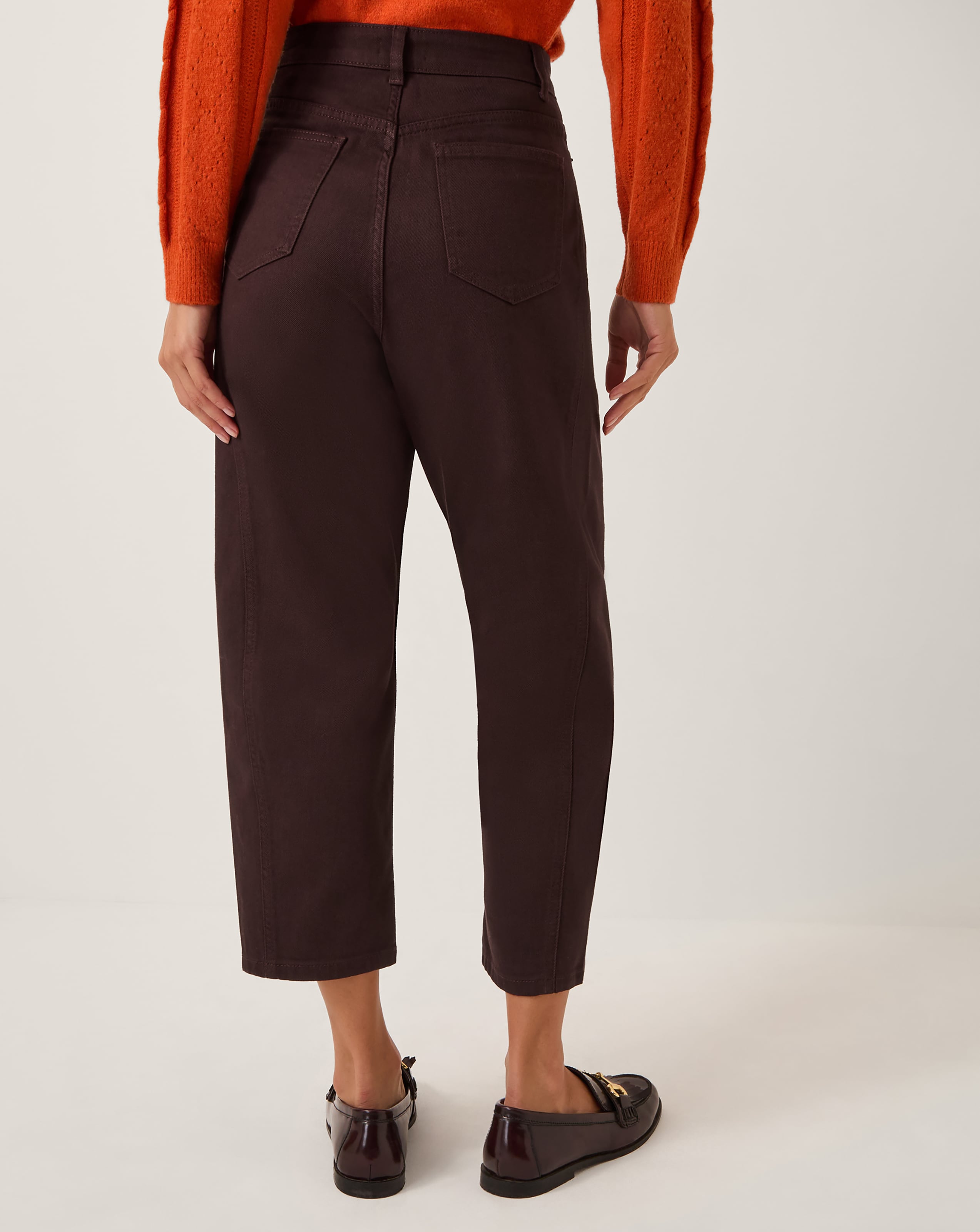 19597-monsoon-leah-barrel-jeans-1.webp