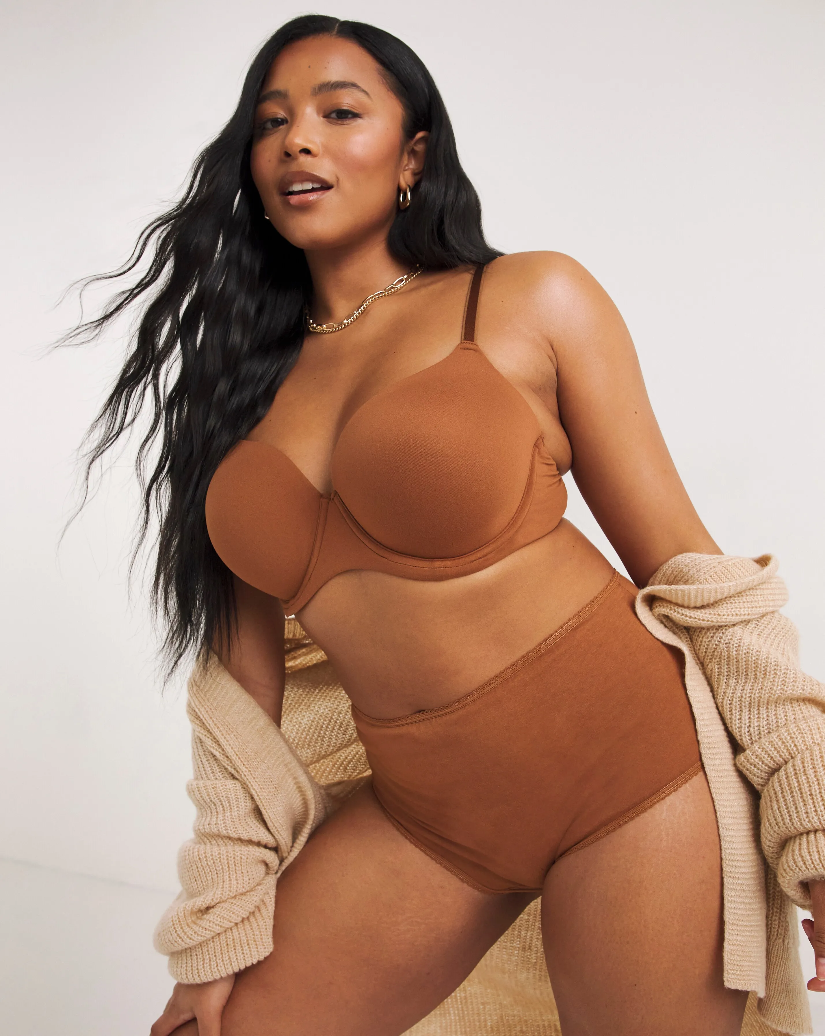 Feather Touch Moulded T Shirt Bra  B-F - Nude 3