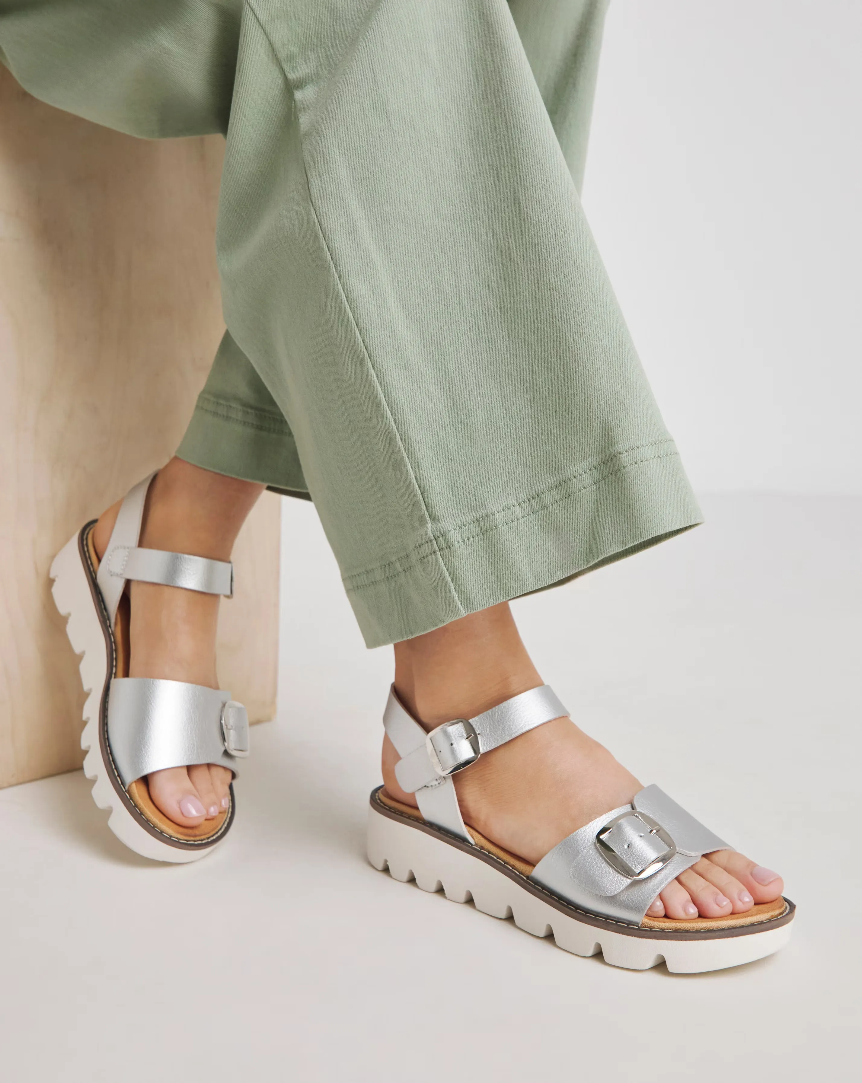 Heavenly Feet Trudy Buckle Strap Sandals Ex Wide Fit