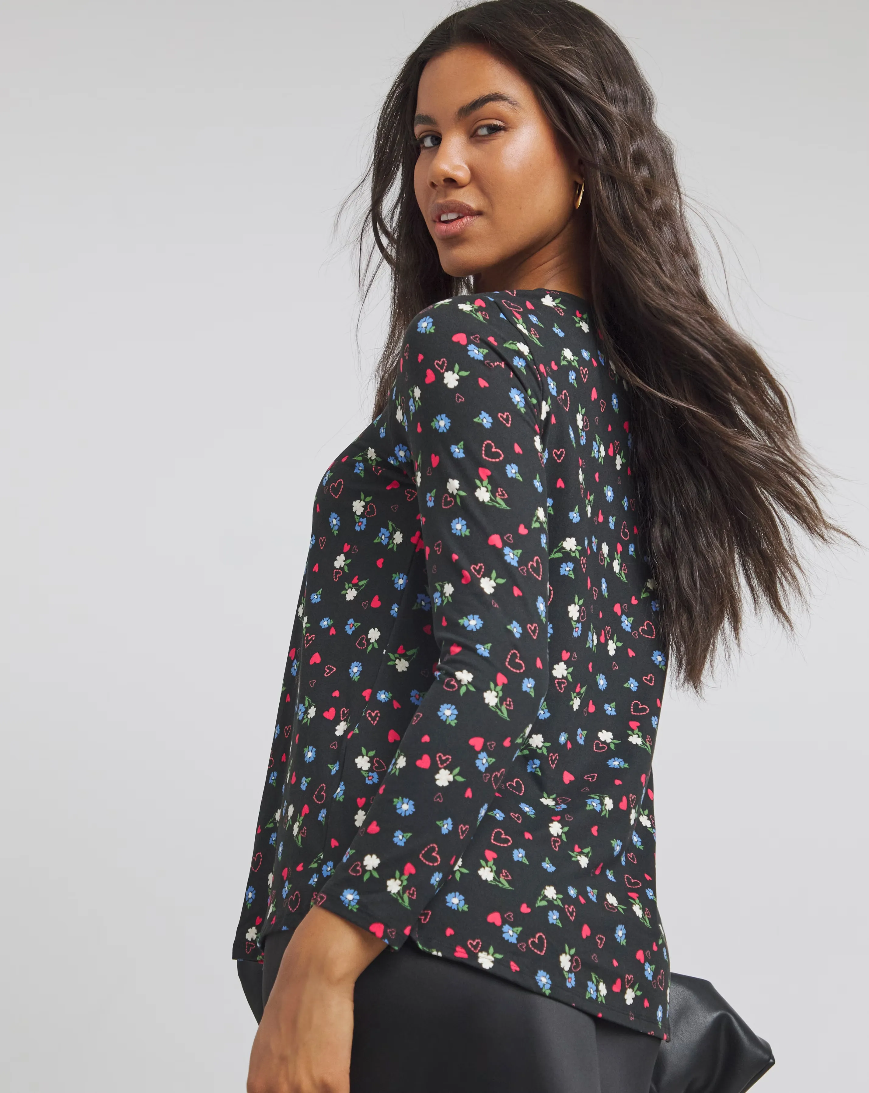22120-heart-ditsy-print-supersoft-cut-out-top-1.webp