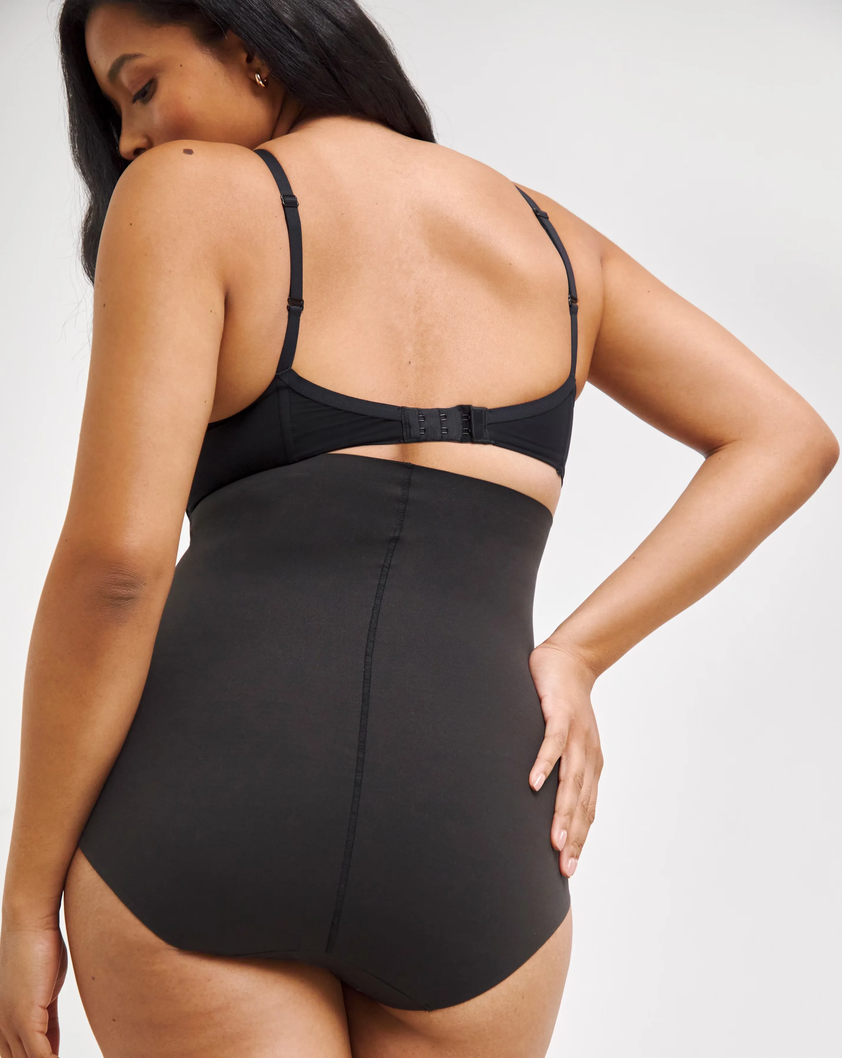 22605-cupid-edgies-sleek-essentials-medium-control-hi-waist-brief-1.webp