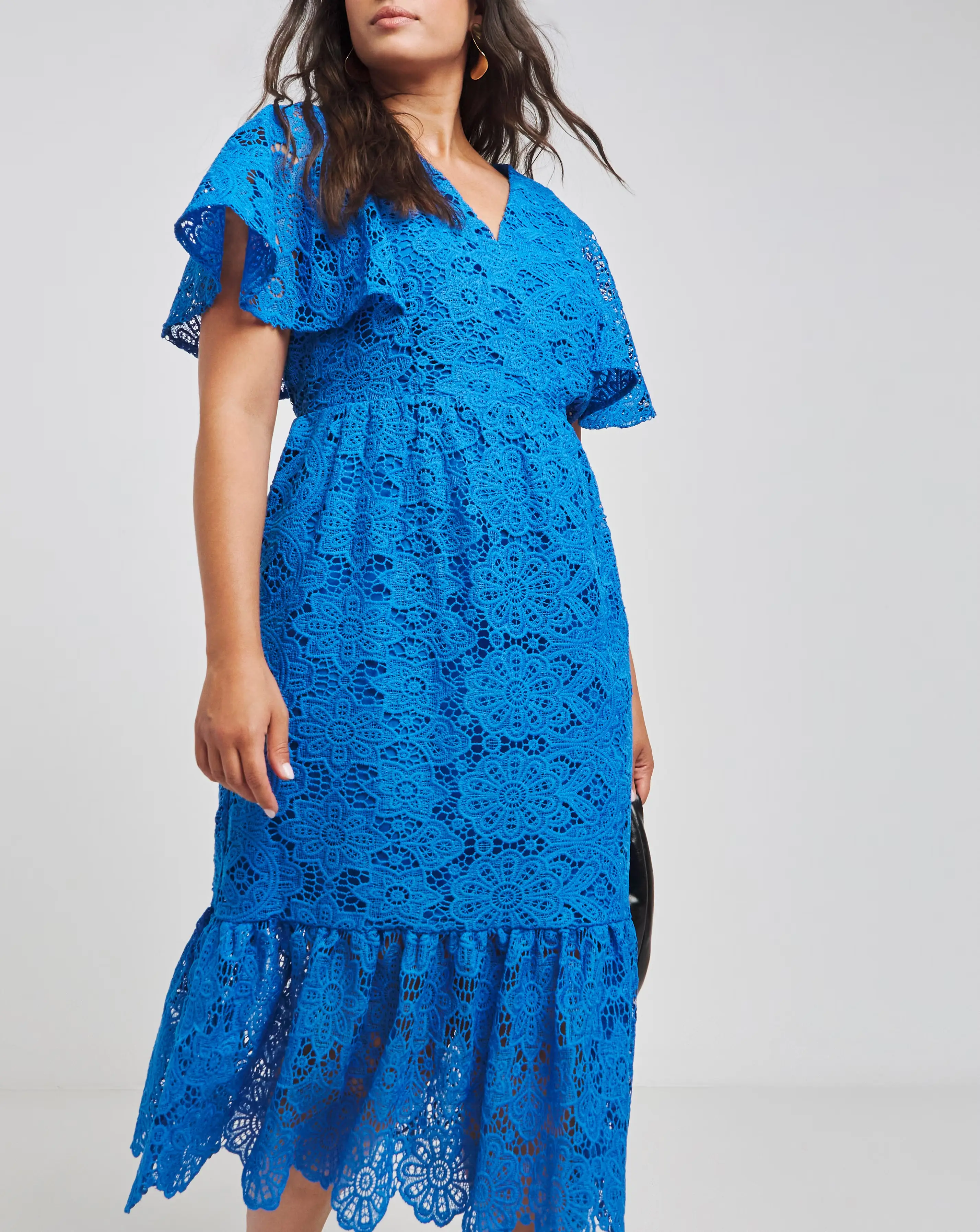 22998-lovedrobe-blue-lace-cap-sleeve-midaxi-dress-1.webp