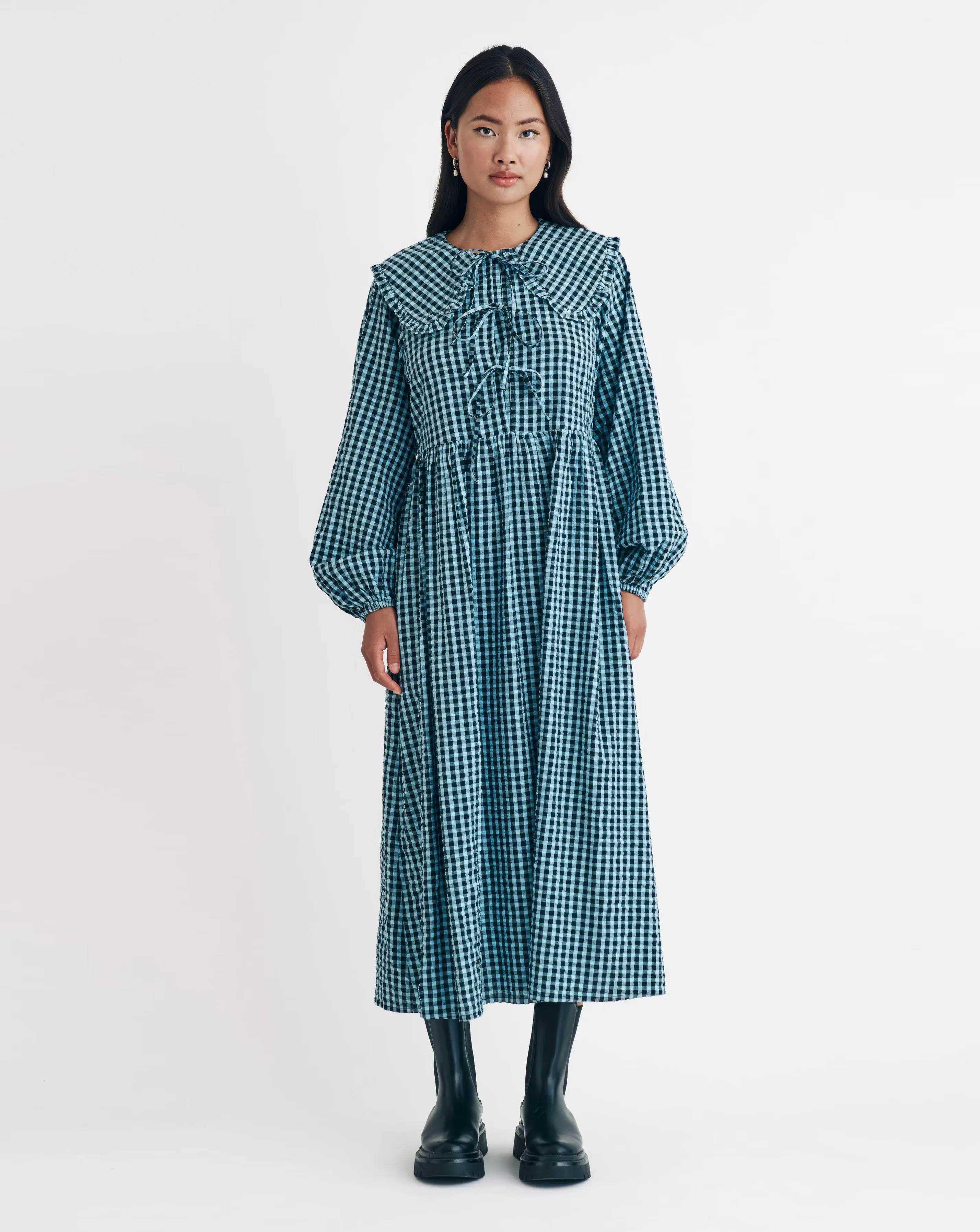 24114-nobody-x27-s-child-blaze-midi-check-dress-1.webp