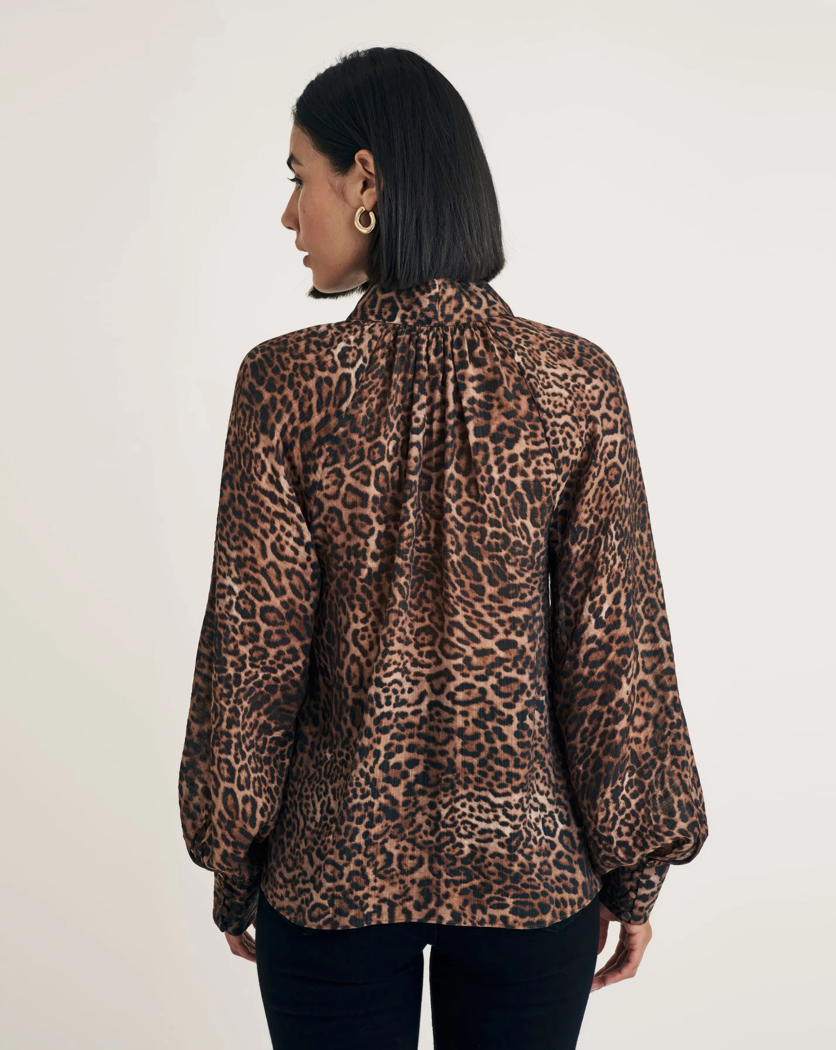 24134-nobody-x27-s-child-goldie-leopard-blouse-1.webp