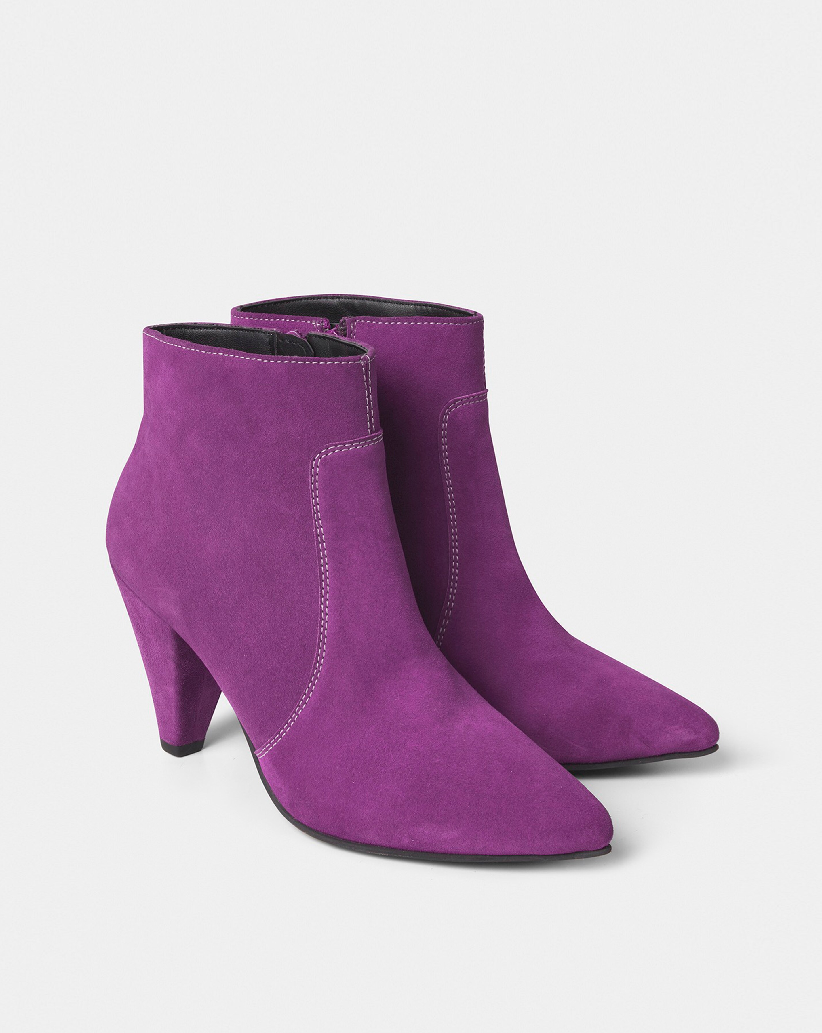 26246-joe-browns-heeled-boots-d-fit-1.webp