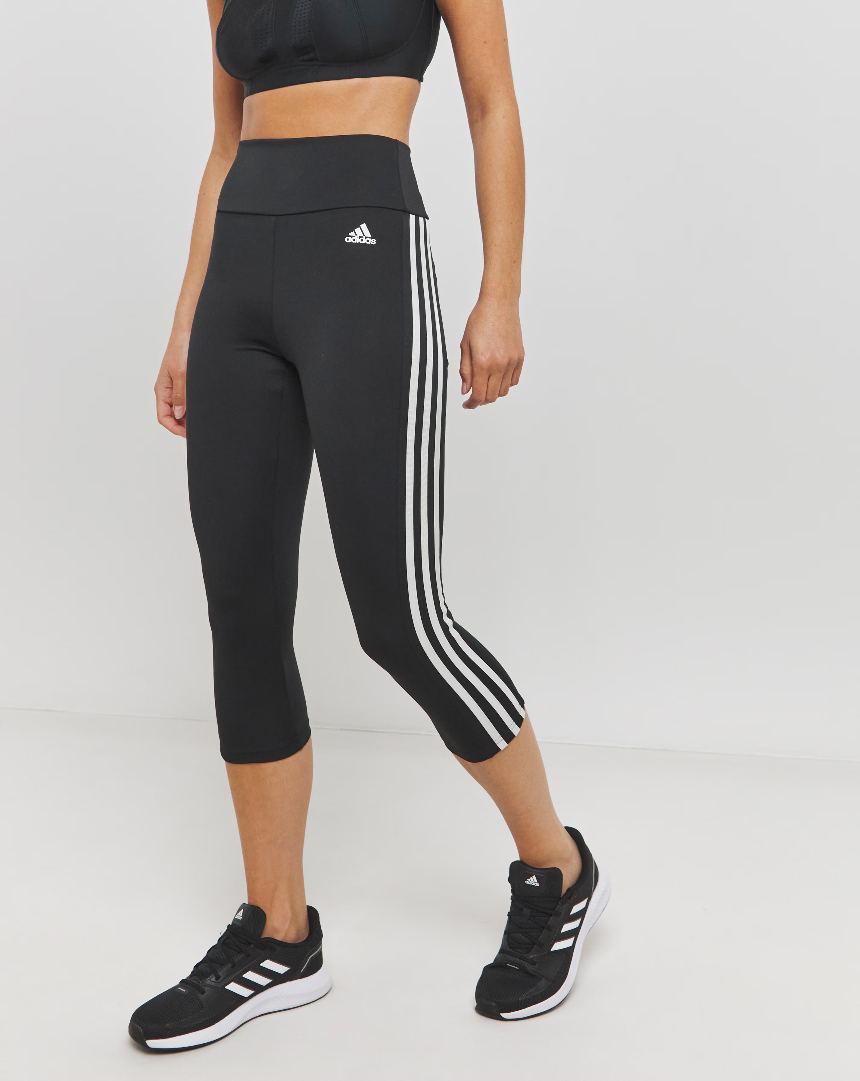 26536-adidas-winners-3-stripe-3-4-legging-1.jpg