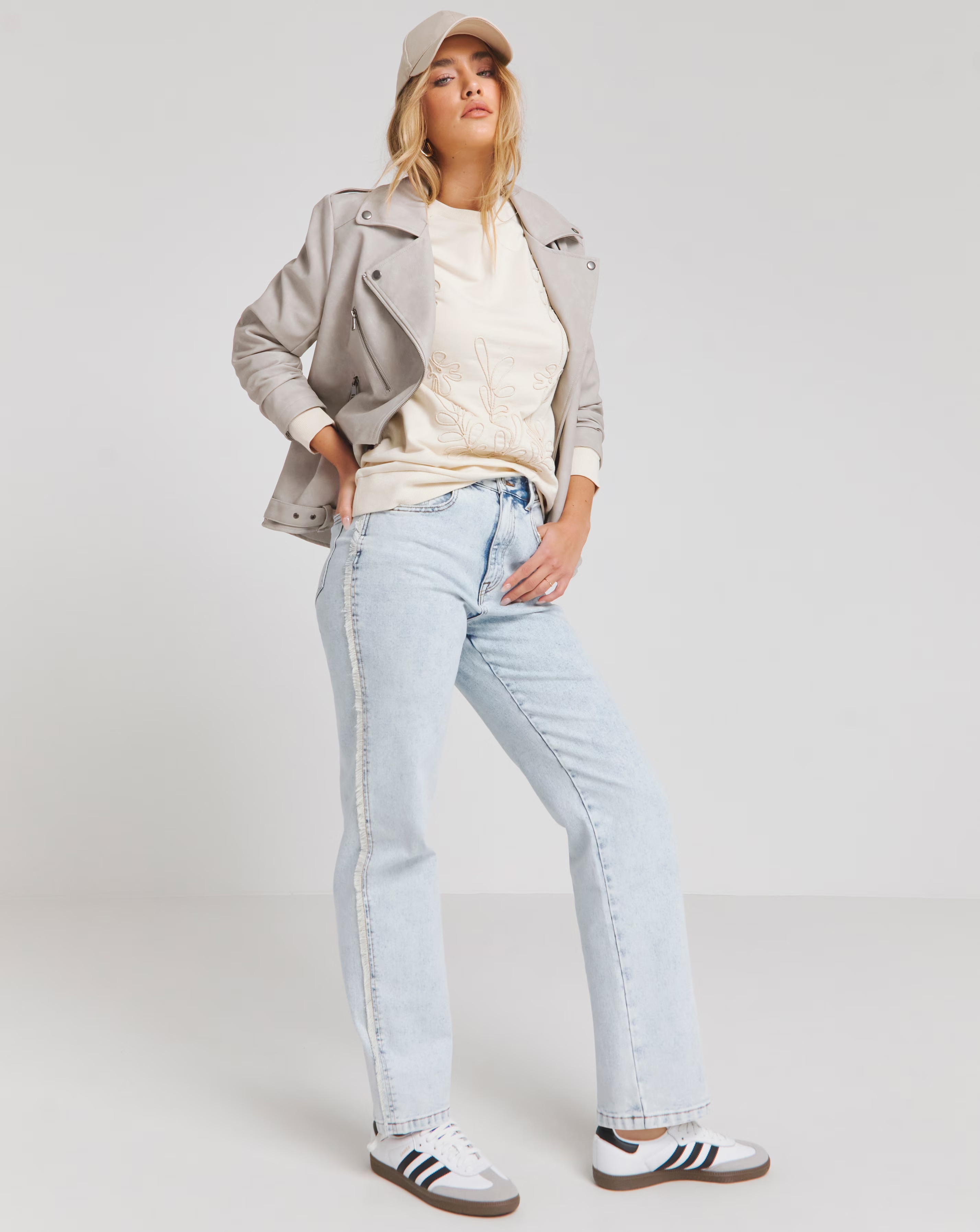 27348-ecru-rope-embroidered-sweatshirt-1.webp