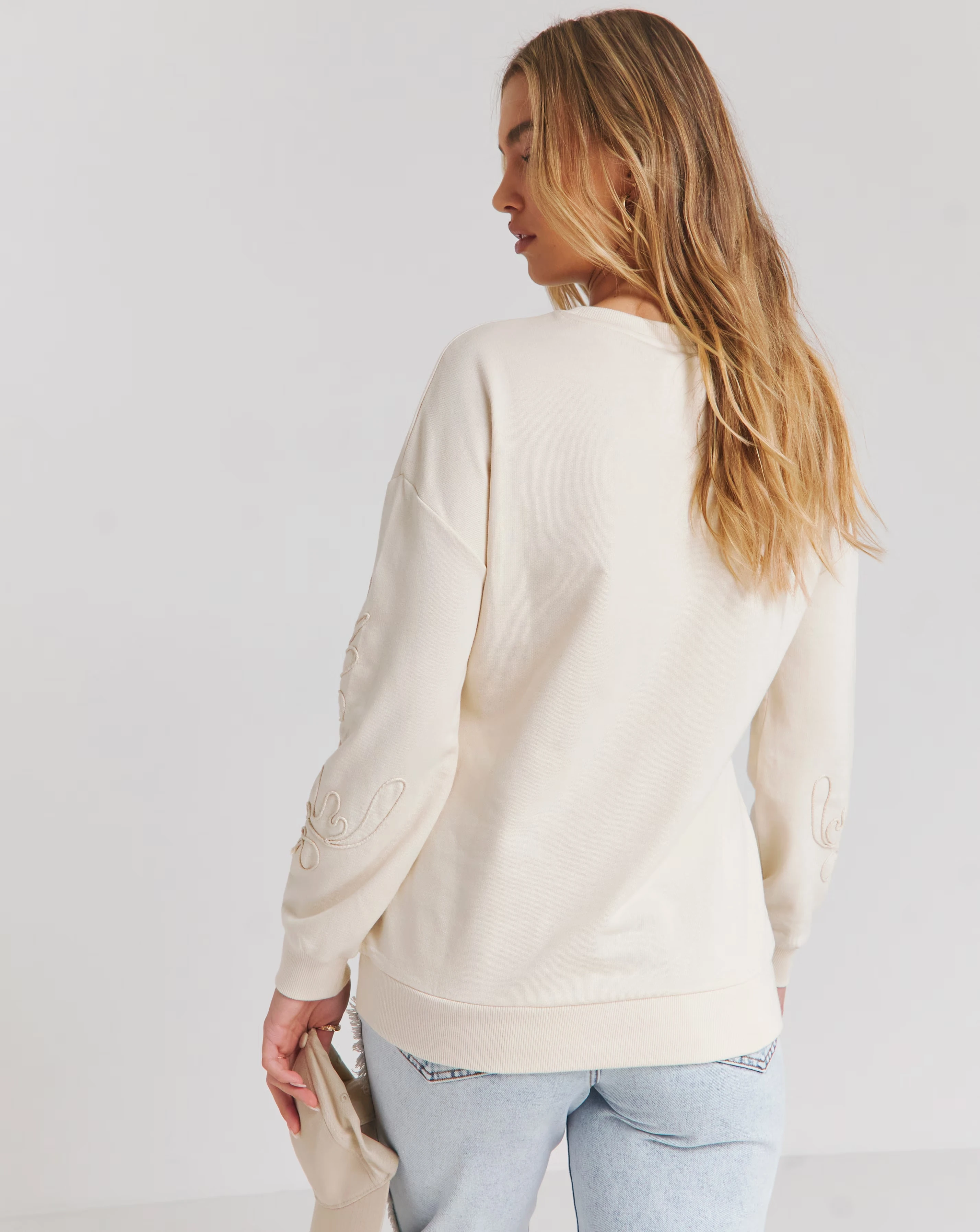 27348-ecru-rope-embroidered-sweatshirt-1.webp