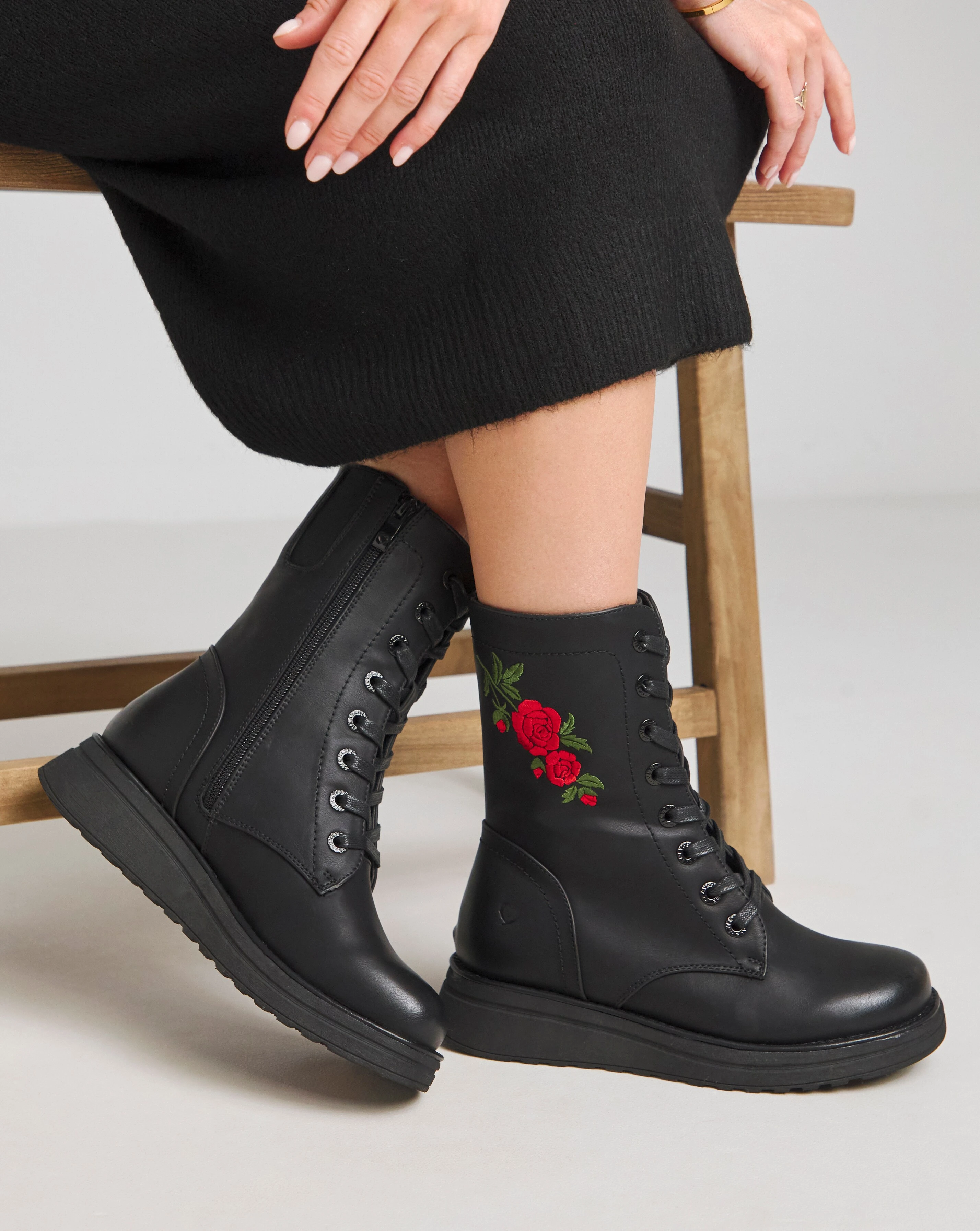 Heavenly Feet Floral Martina Lace Up Chunky Boot Wide E Fit 1 28290-heavenly-feet-floral-martina-lace-up-chunky-boot-wide-e-fit-1.webp