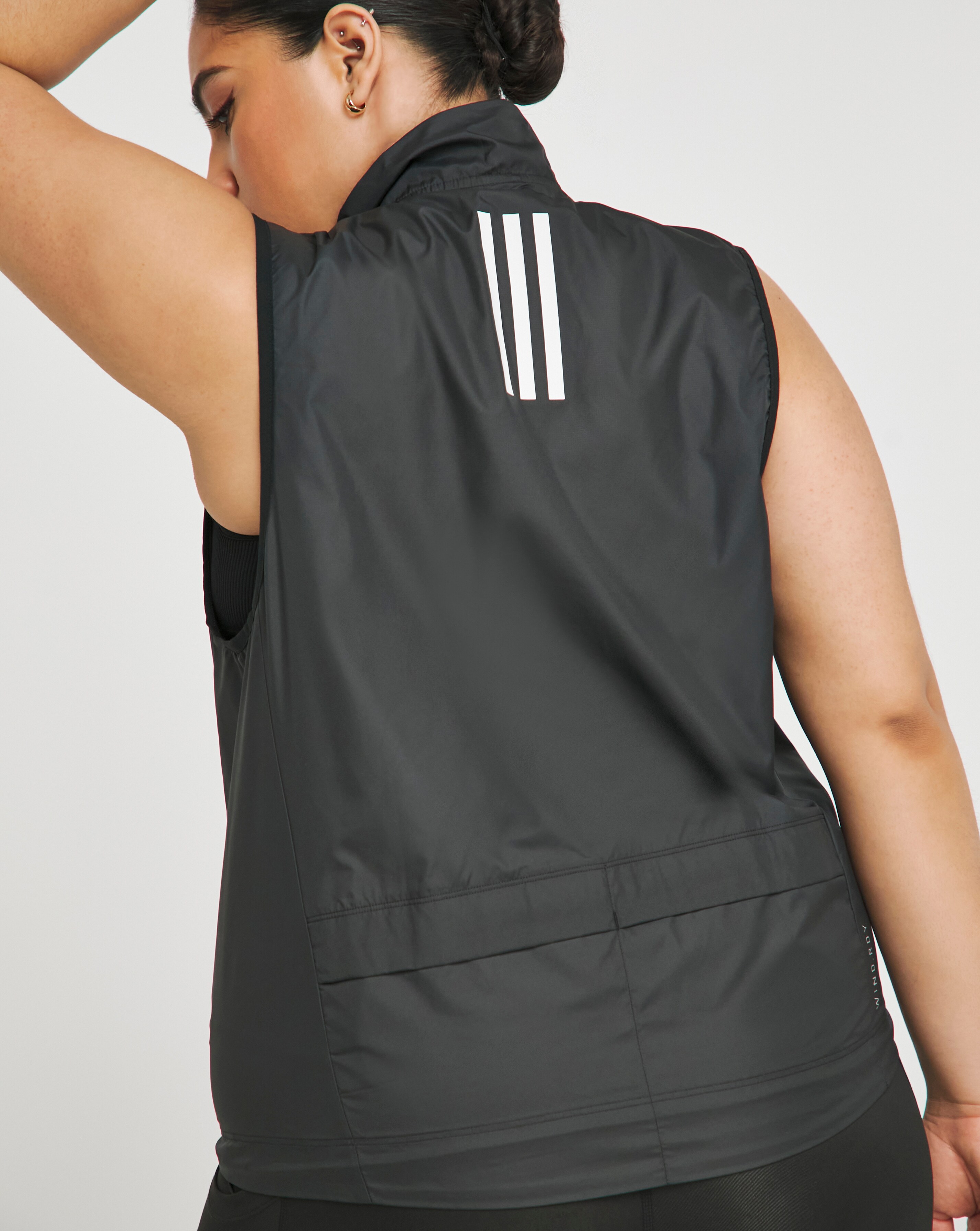 28866-adidas-vest-1.webp