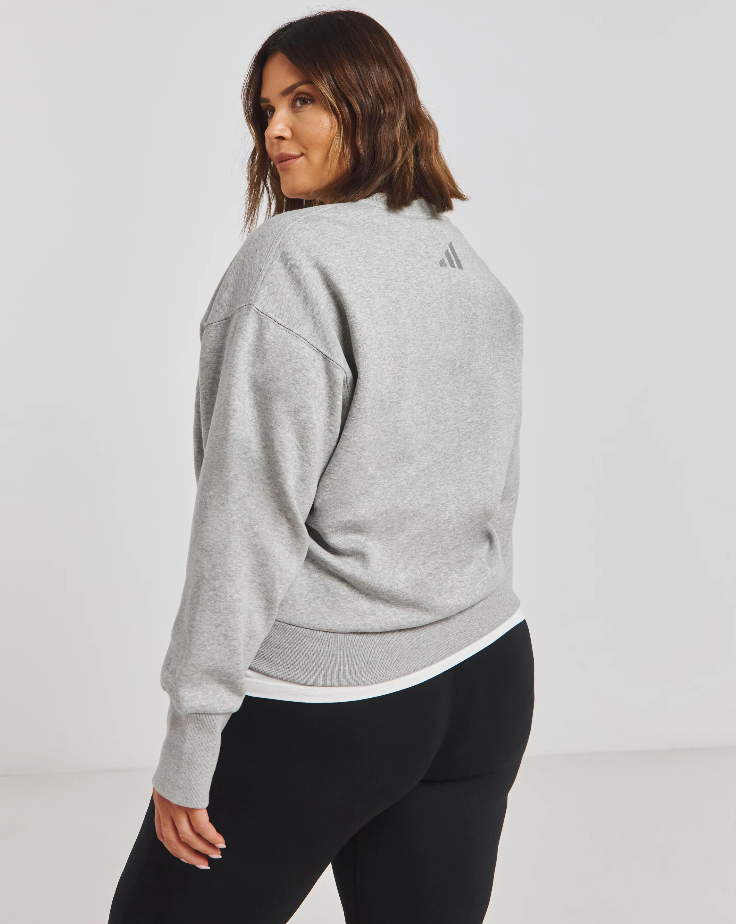 29129-adidas-all-szn-sweatshirt-1.webp