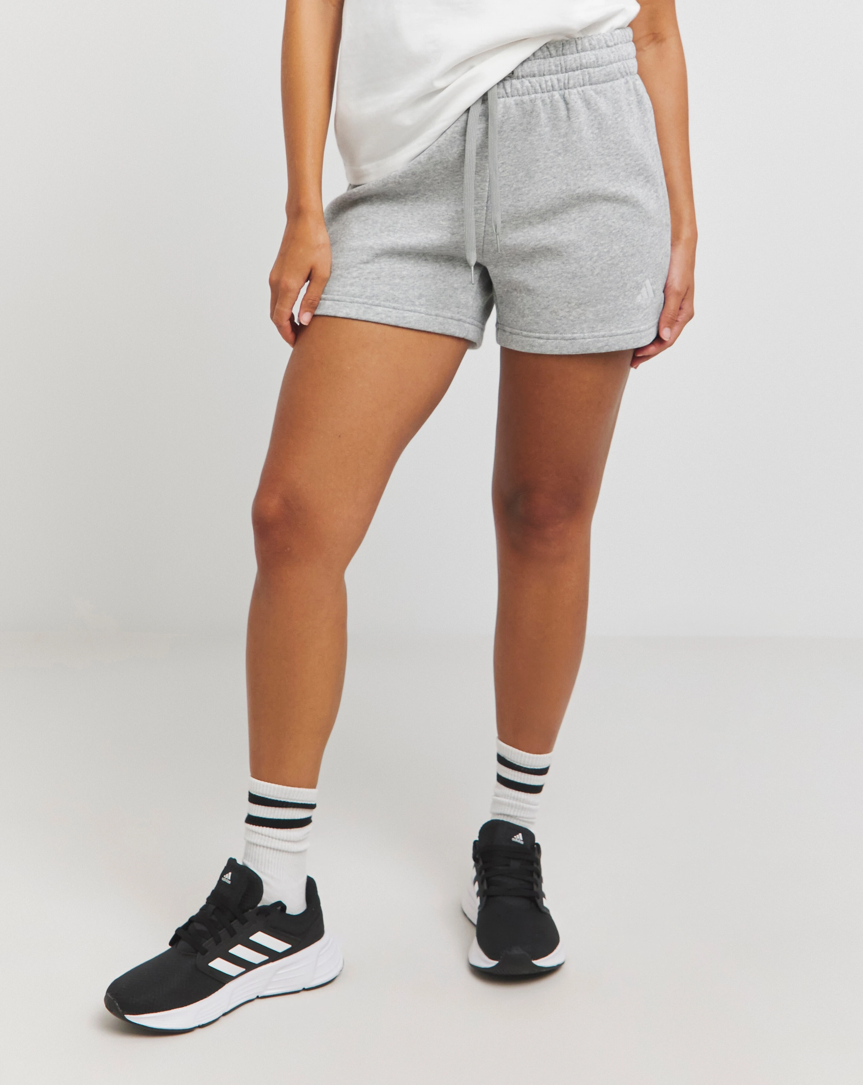 29152-adidas-shorts-1.jpg