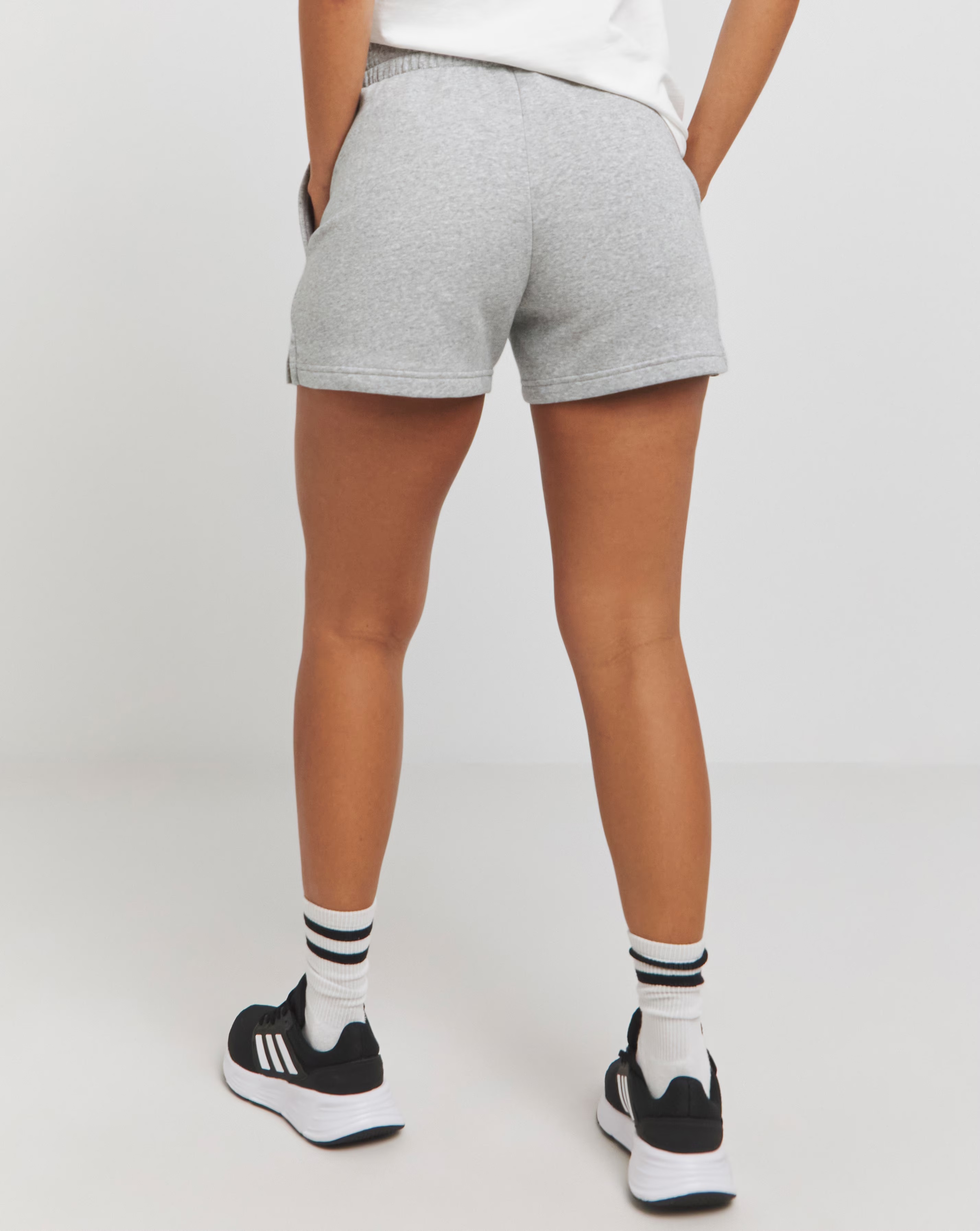 29152-adidas-shorts-1.jpg