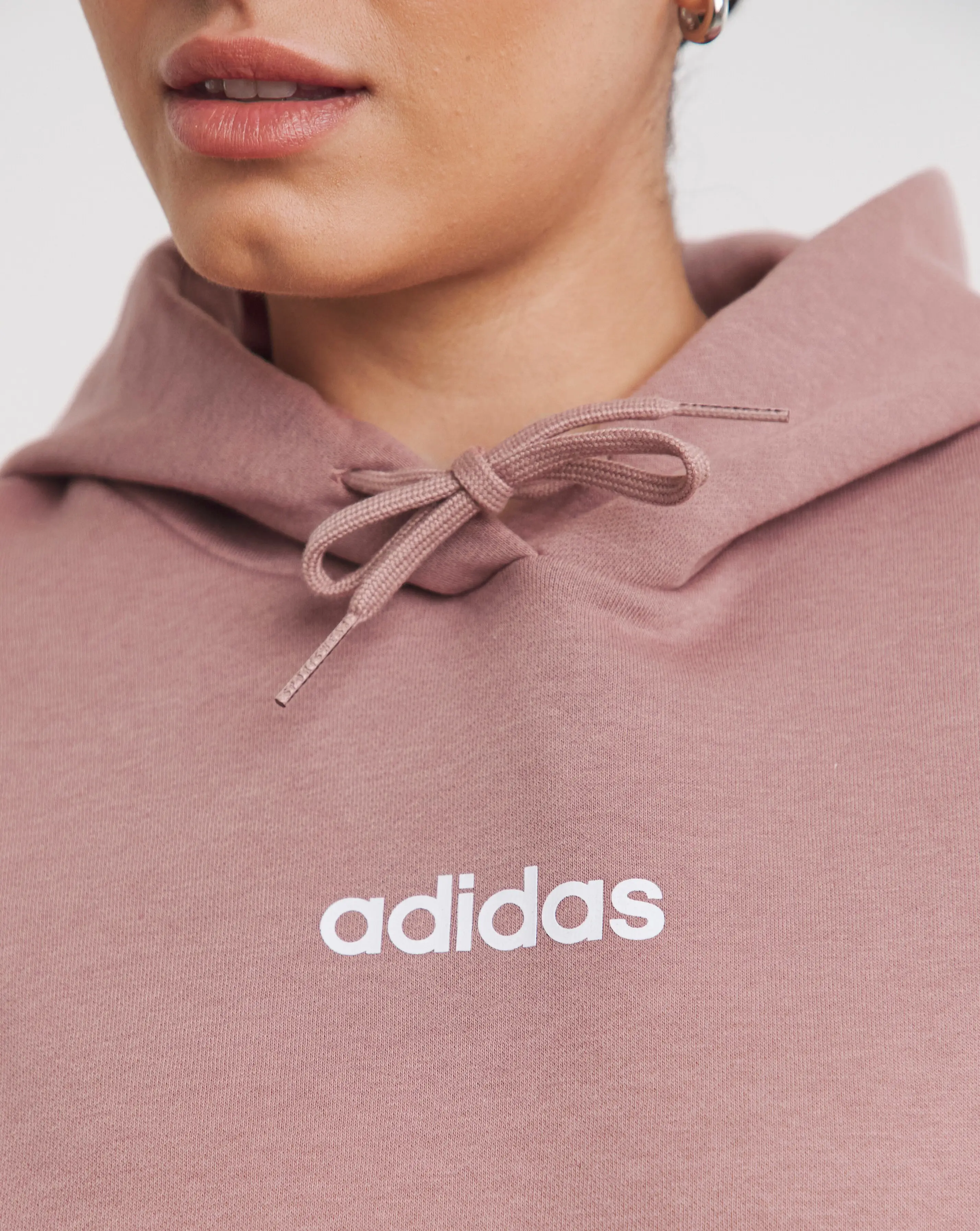 3087-adidas-linear-logo-fleece-hoodie-1.webp