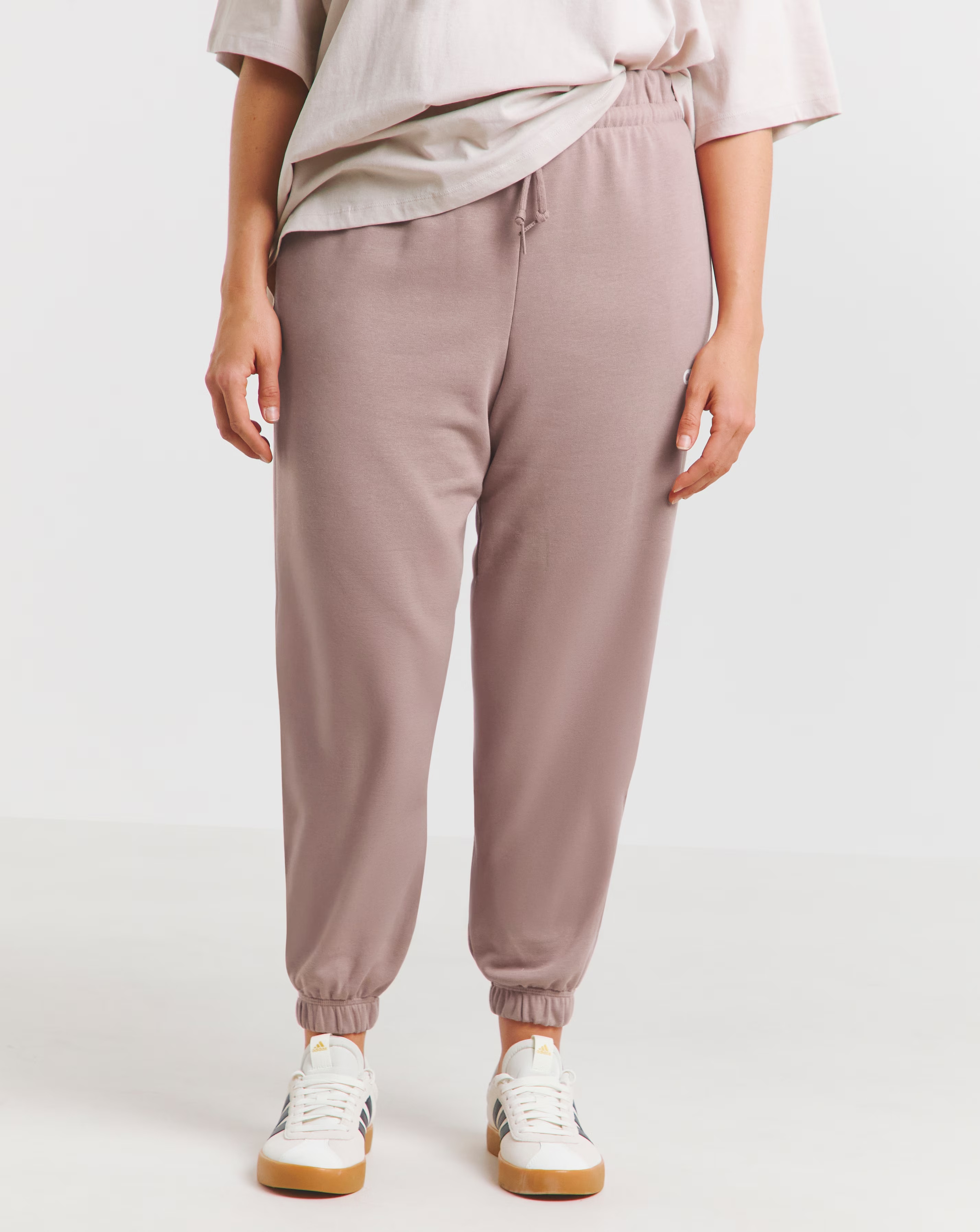 3098-adidas-linear-logo-french-terry-pants-1.jpg