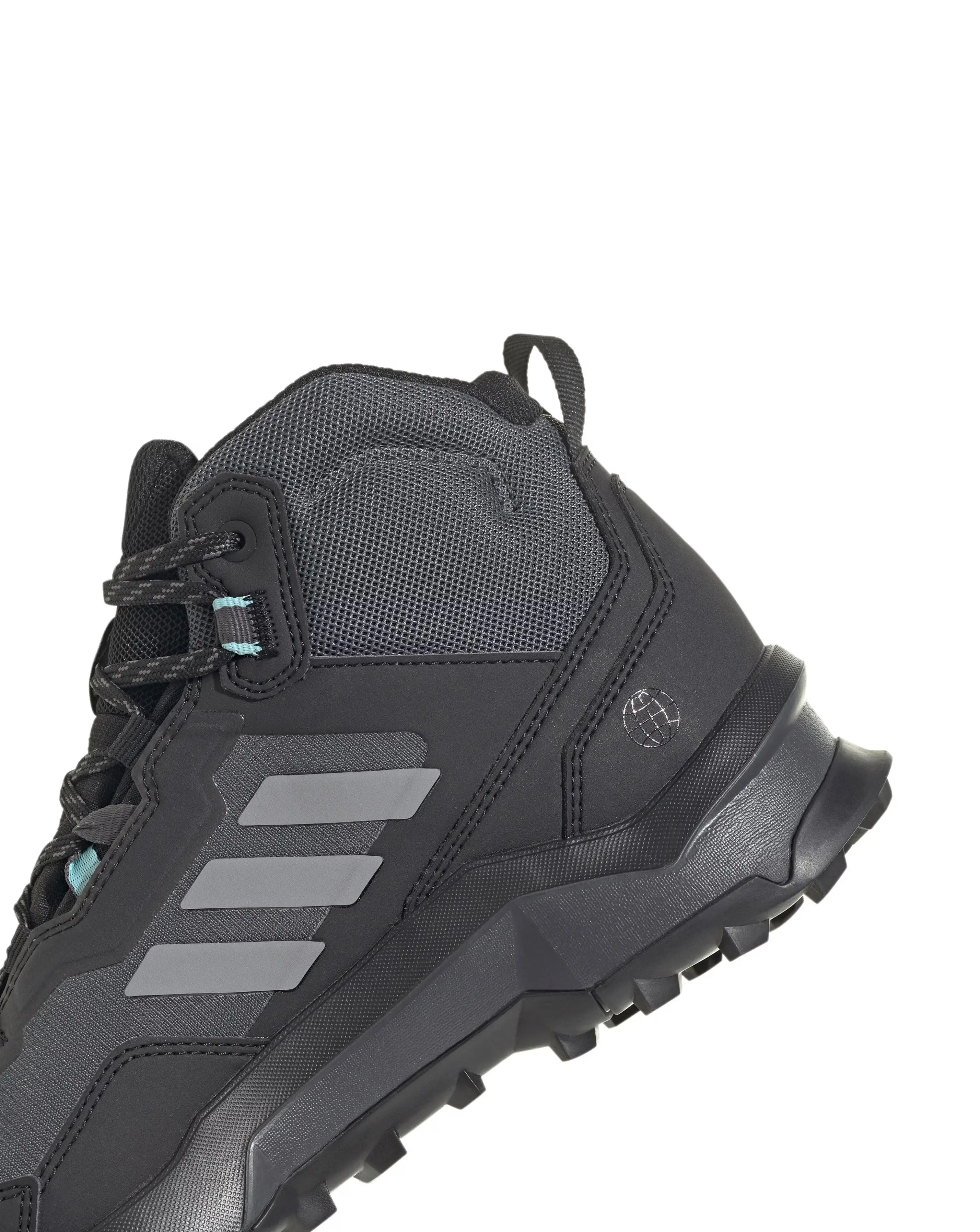 3325-adidas-terrex-ax4-mid-gtx-1.jpg
