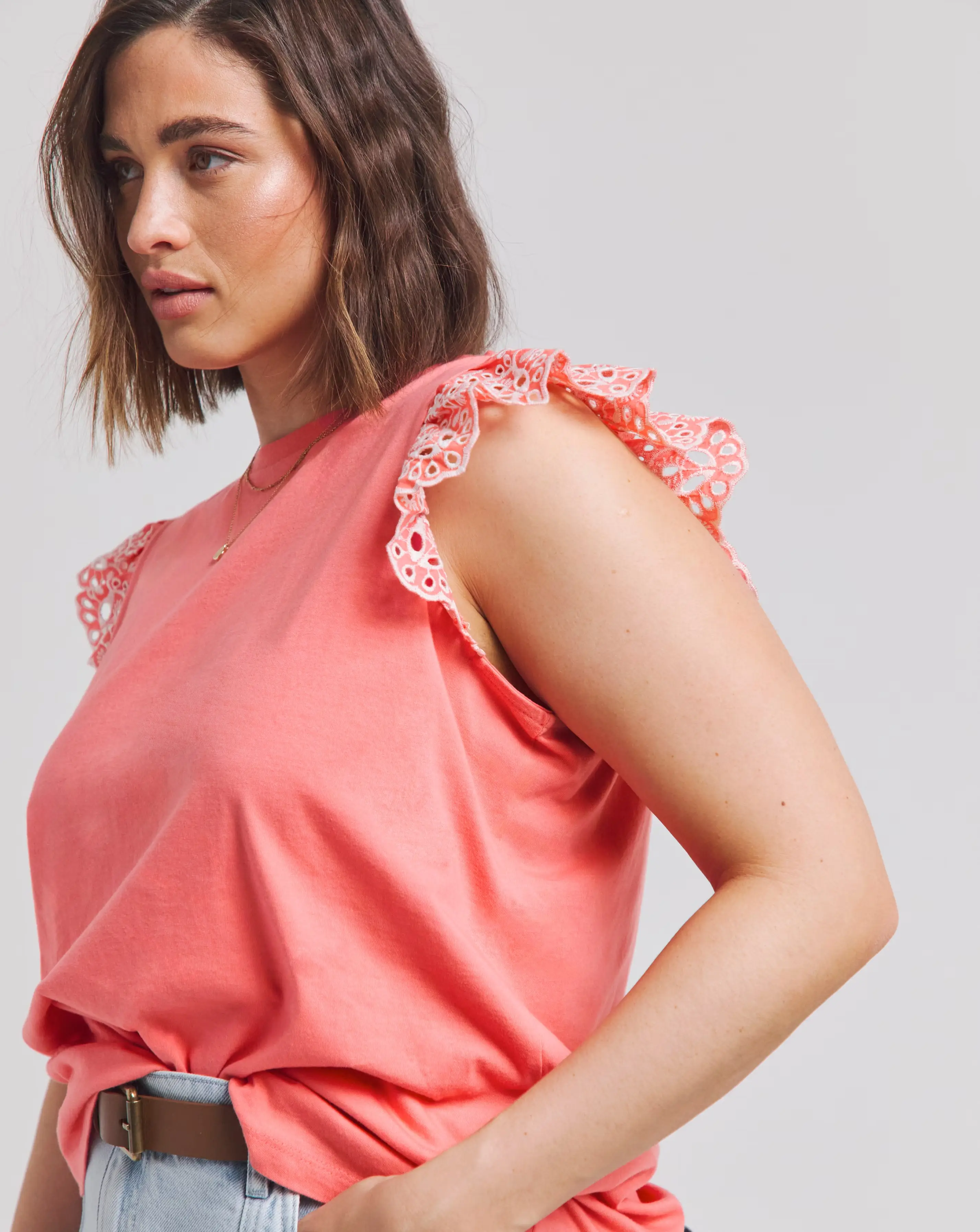 33823-coral-broderie-sleeve-vest-1.webp