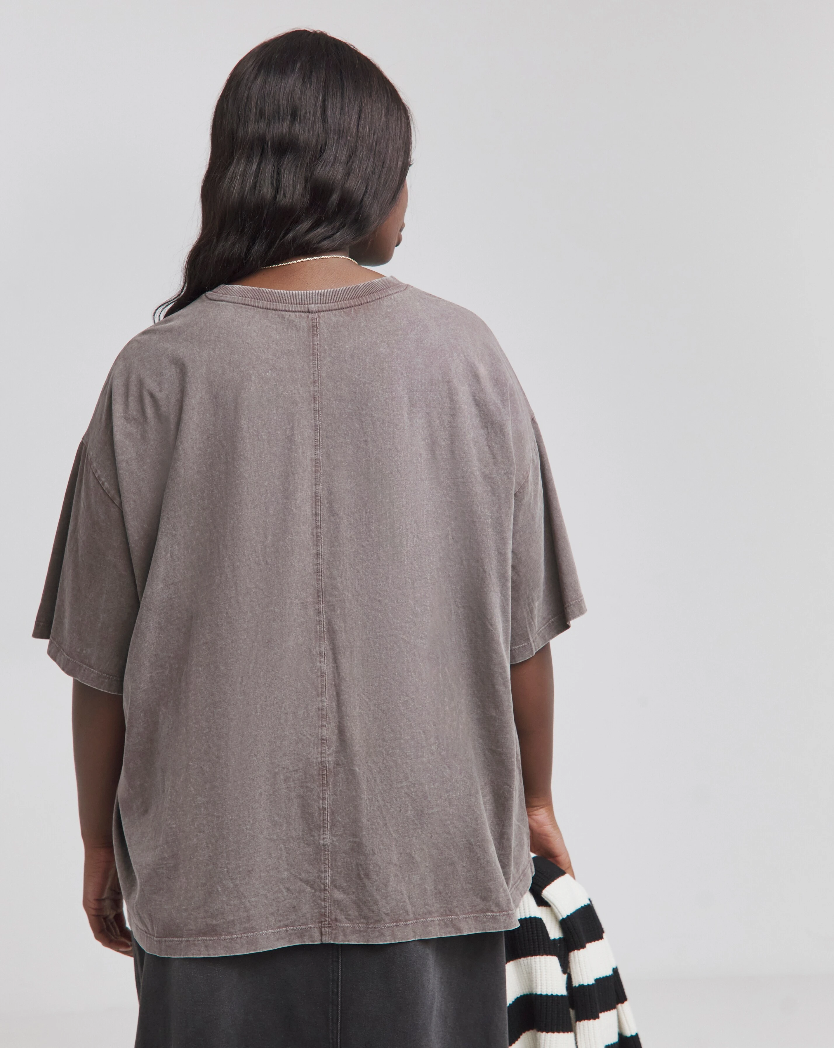 34070-acid-wash-oversized-slouchy-crew-neck-t-shirt-1.webp
