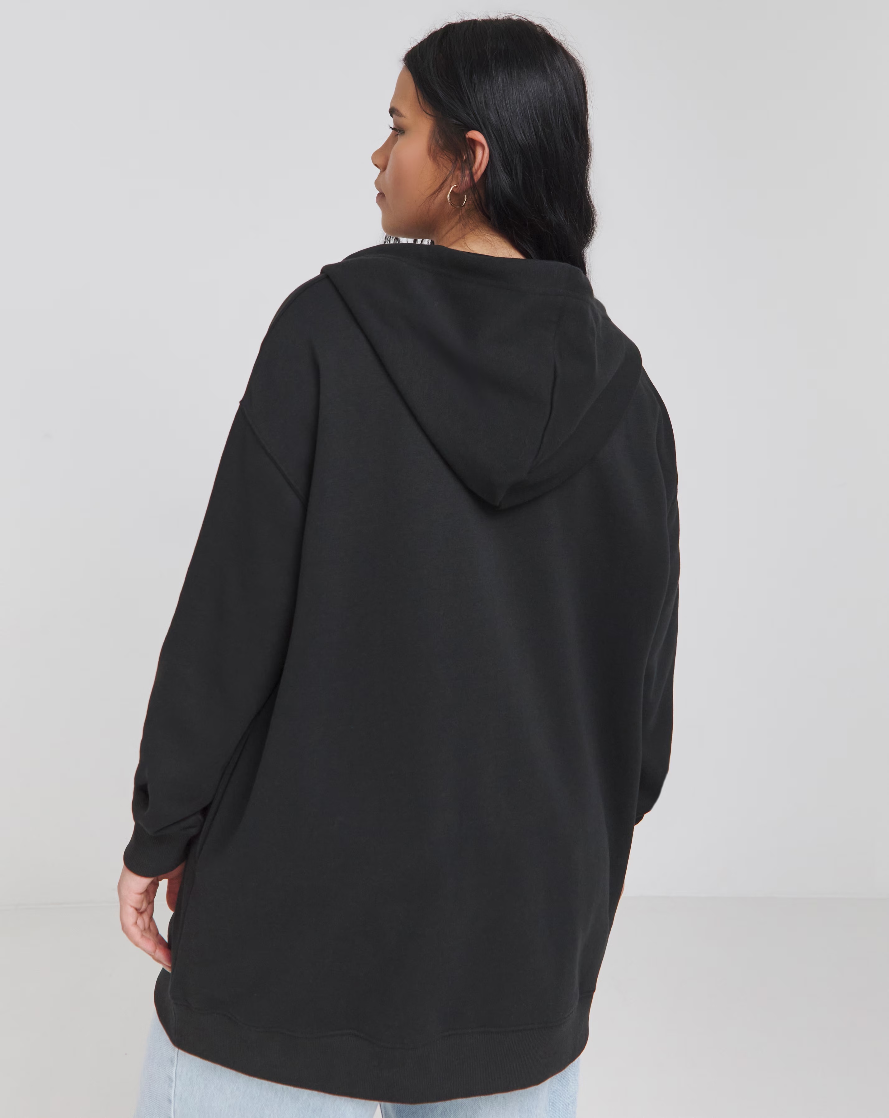 34193-black-core-zip-through-longline-hoodie-1.webp