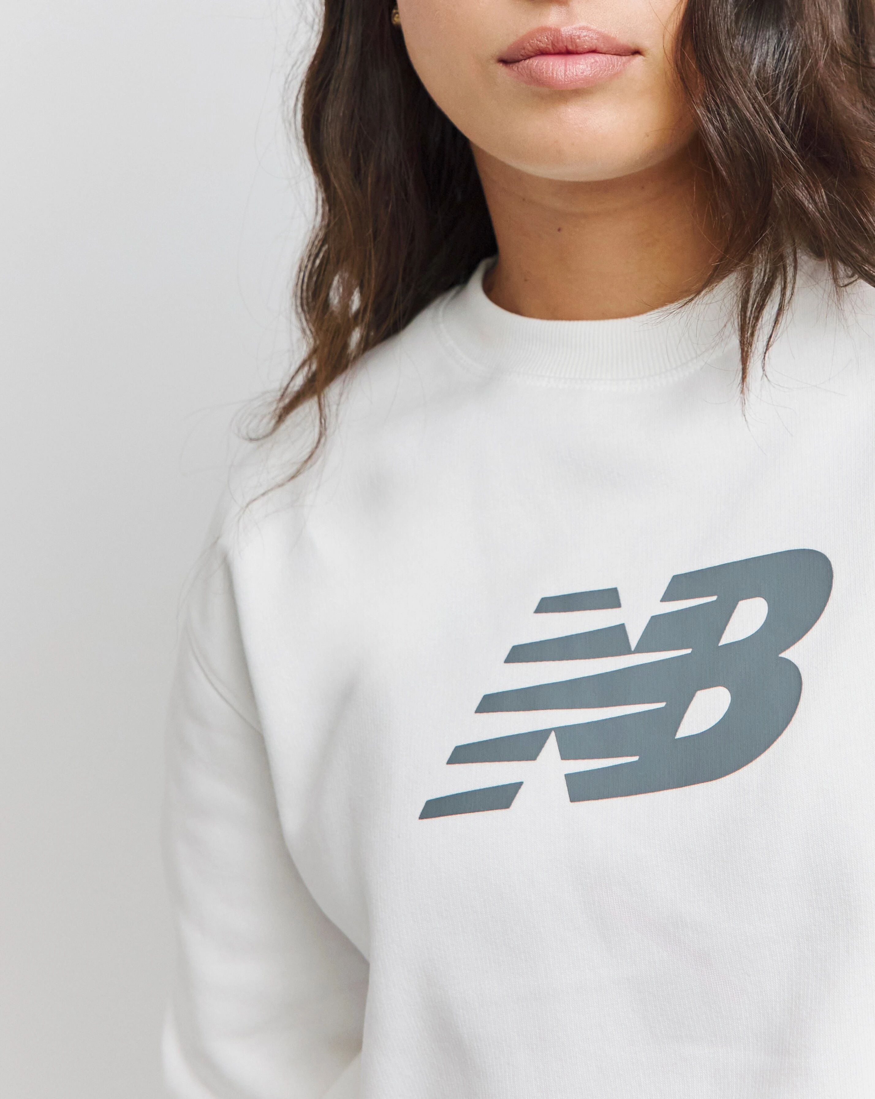 3503-new-balance-fleece-crew-neck-sweatshirt-1.webp