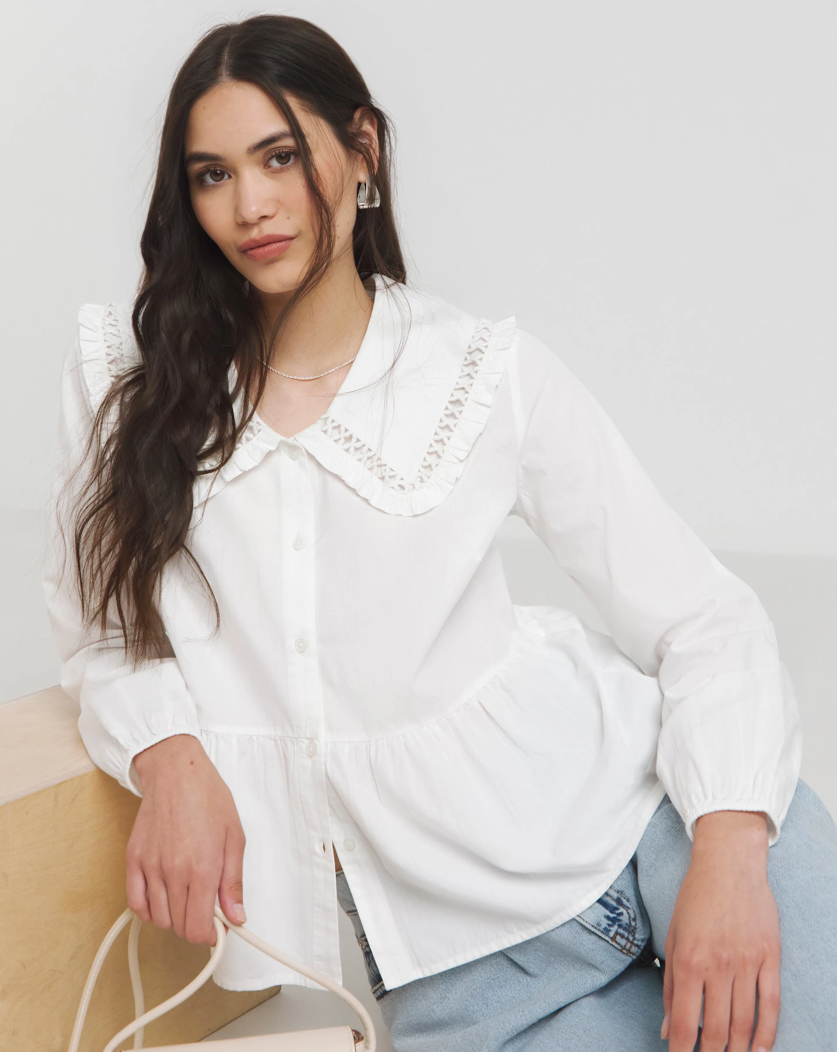 35205-simply-be-white-collared-blouse-1.webp