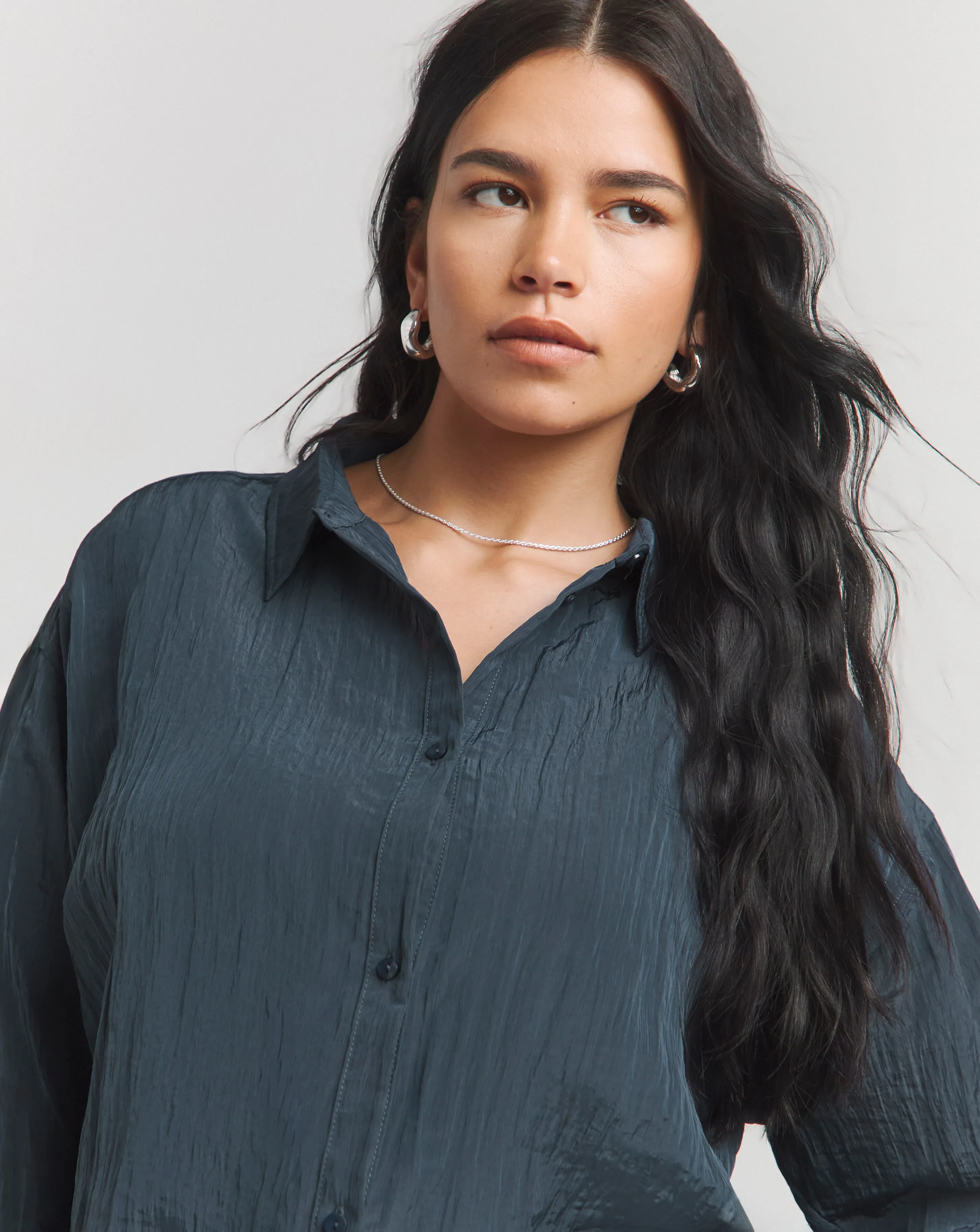 35492-crinkle-satin-oversized-shirt-1.webp