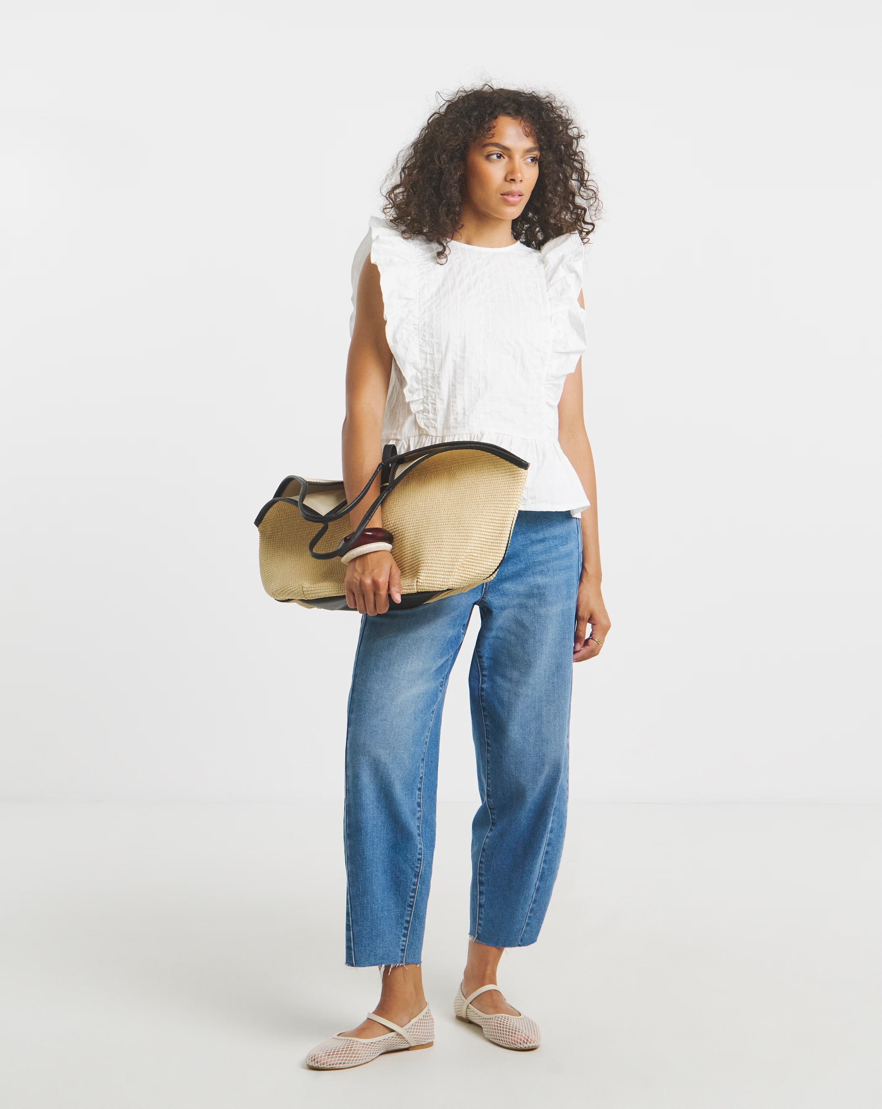 35932-broderie-ruffle-blouse-1.webp