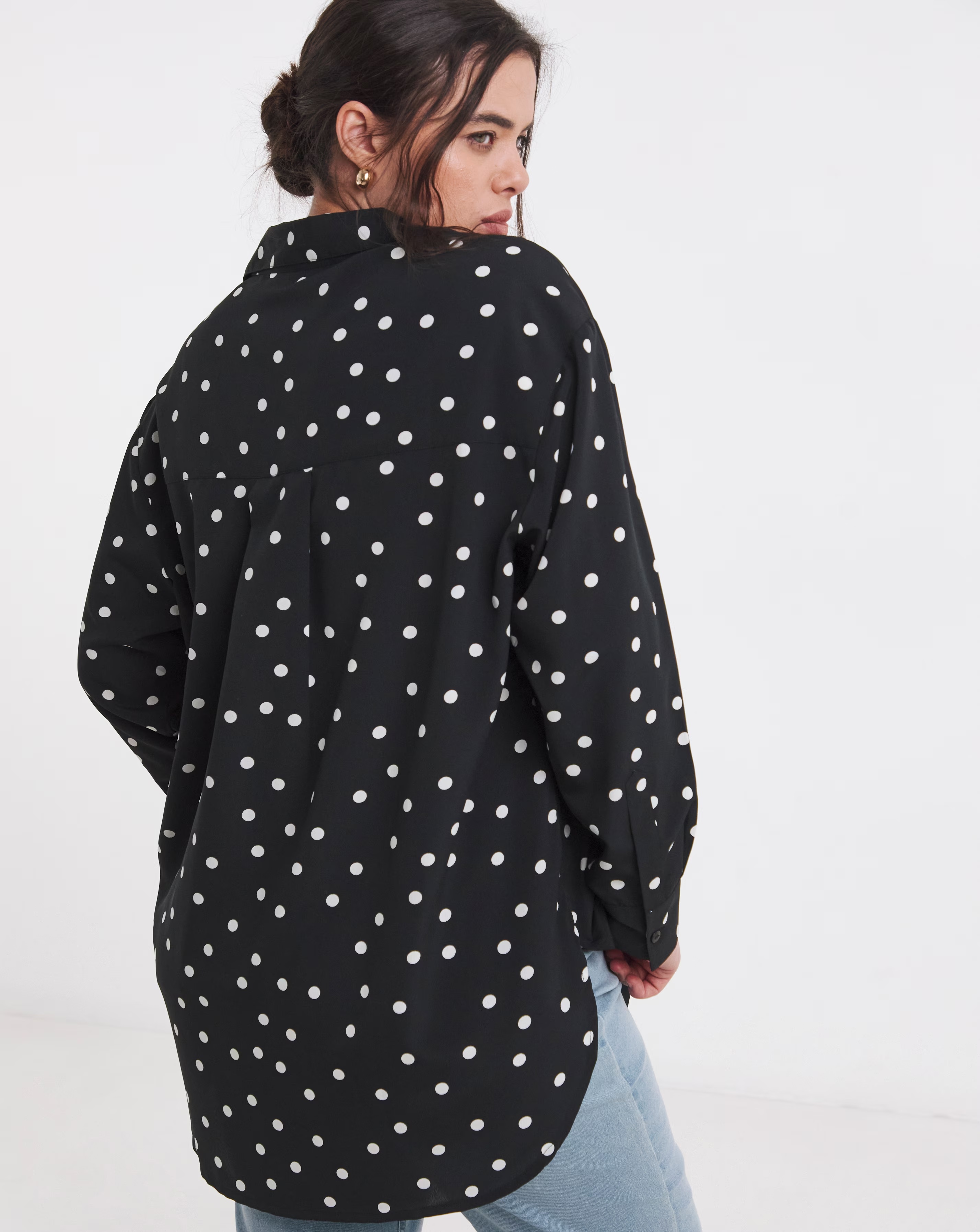 36995-spot-print-long-sleeve-value-shirt-1.webp