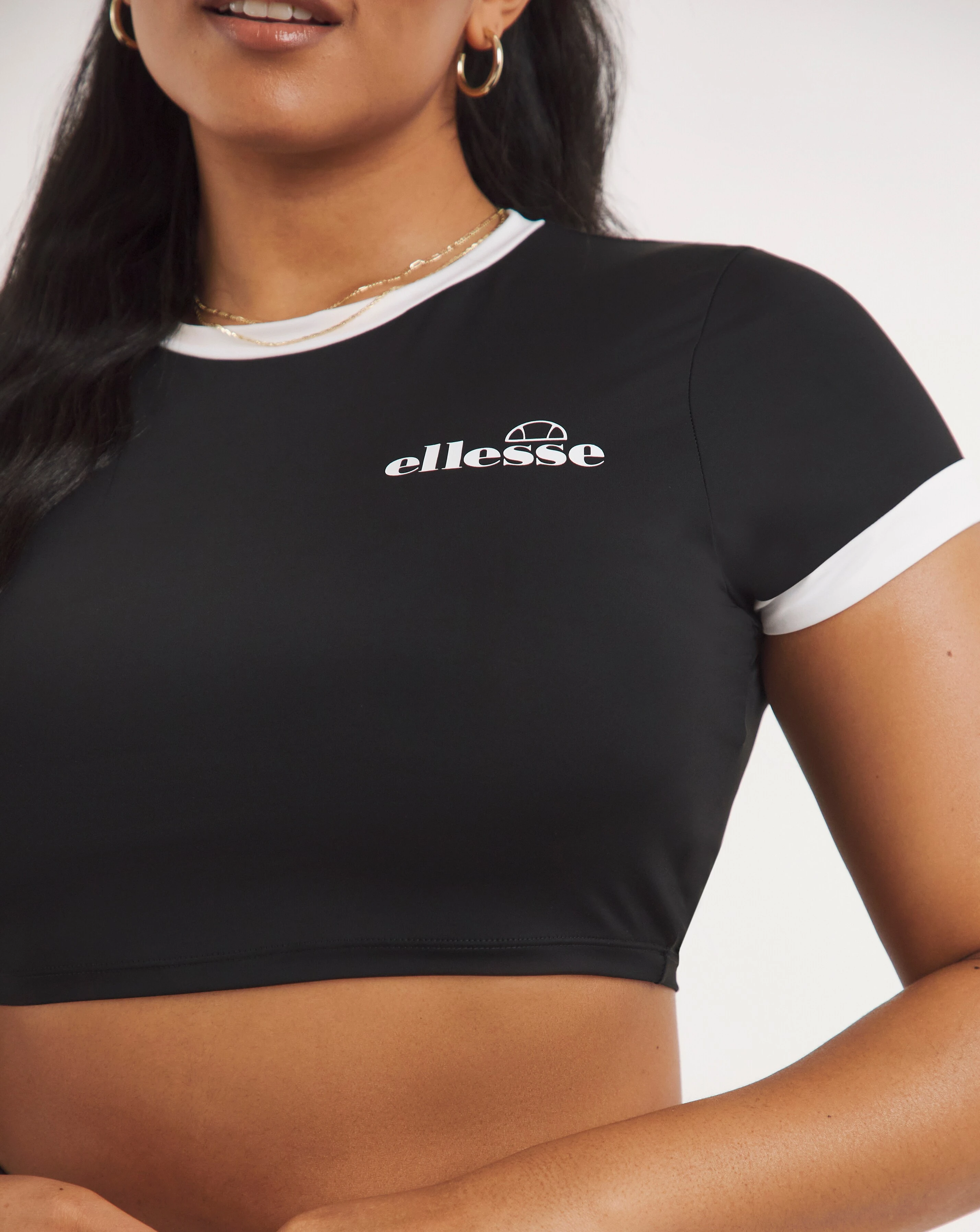 38209-ellesse-helian-bikini-top-1.jpg