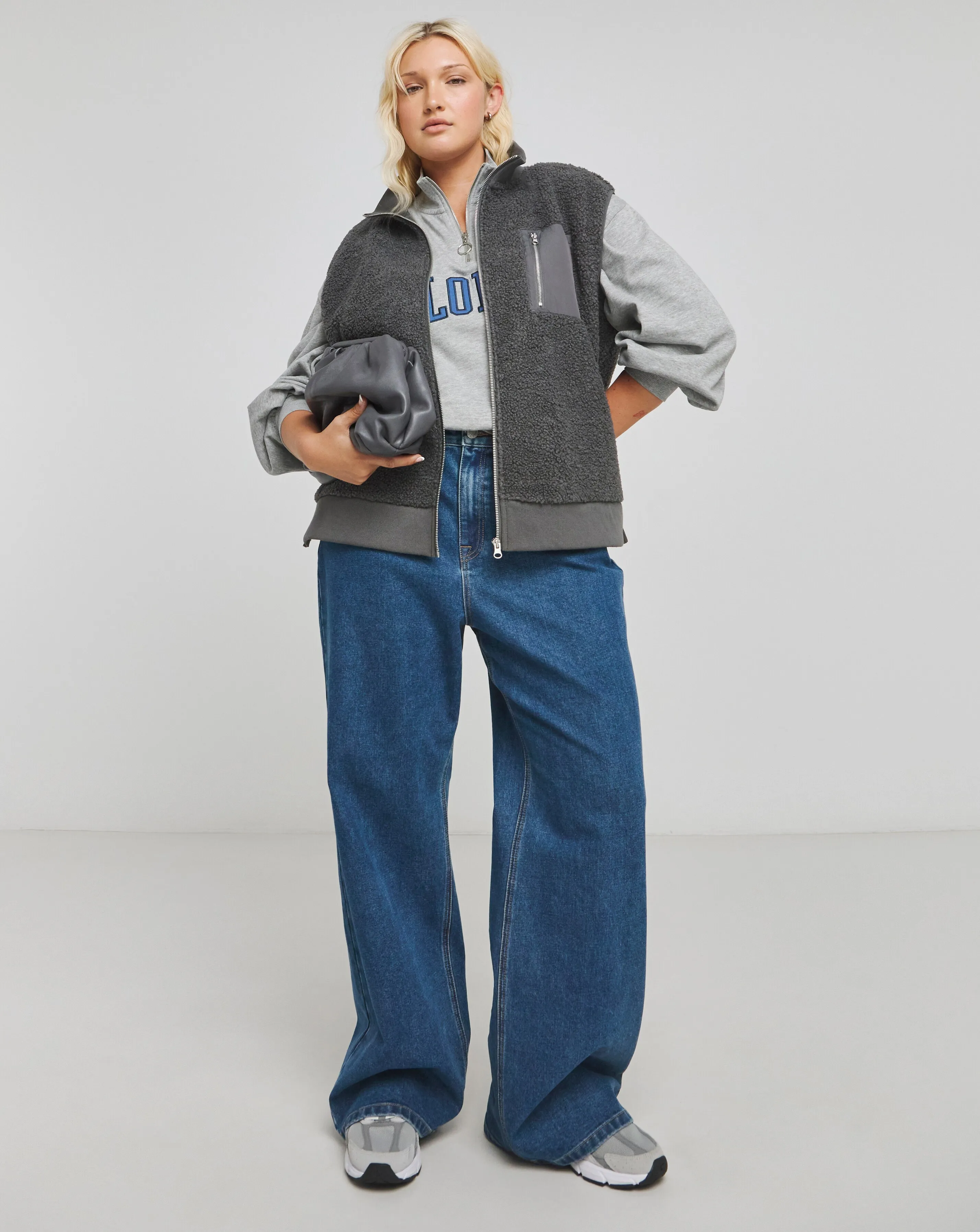 38824-charcoal-teddy-gilet-with-nylon-pocket-1.webp
