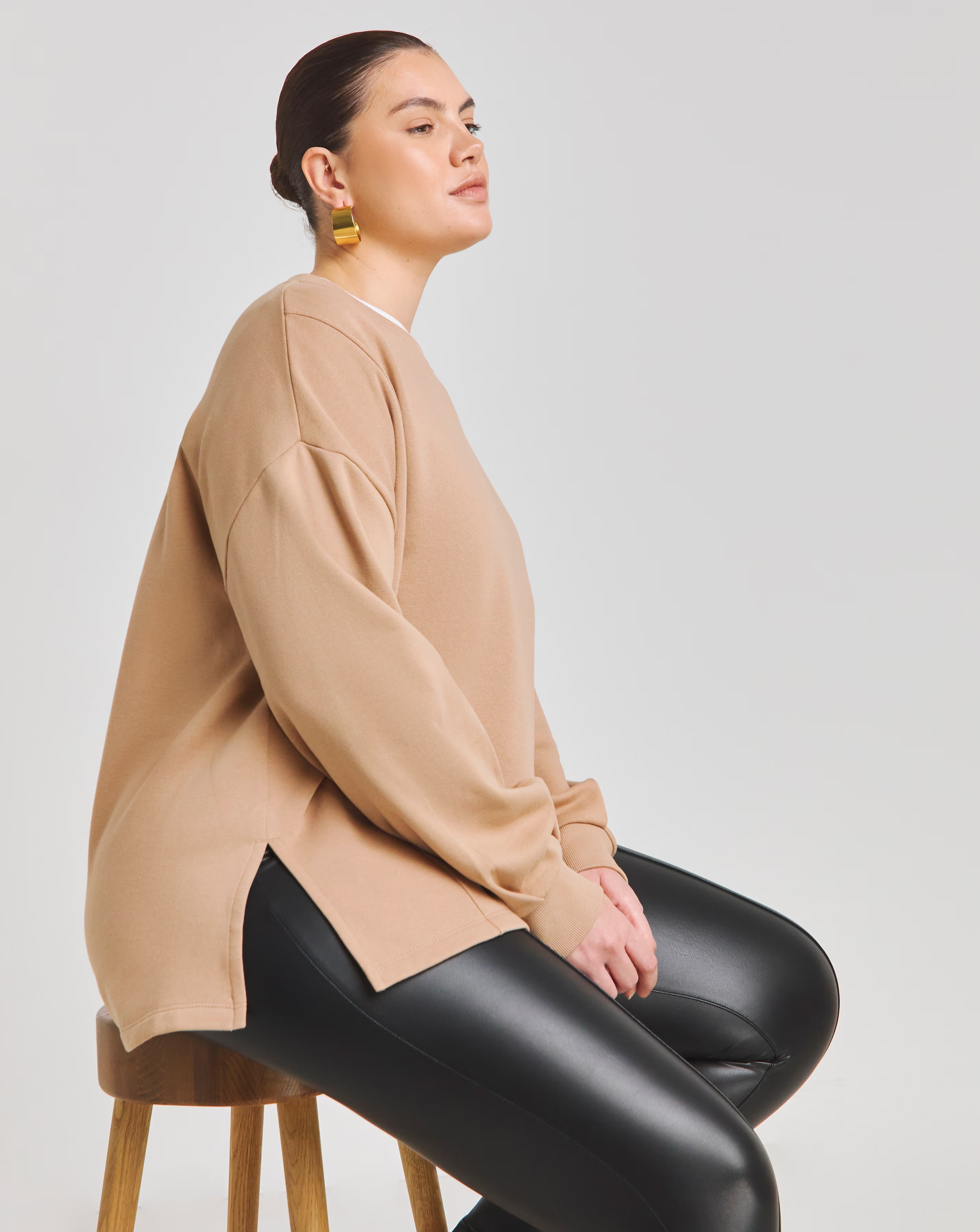 Latte Piping Detail Side Split Sweatshirt