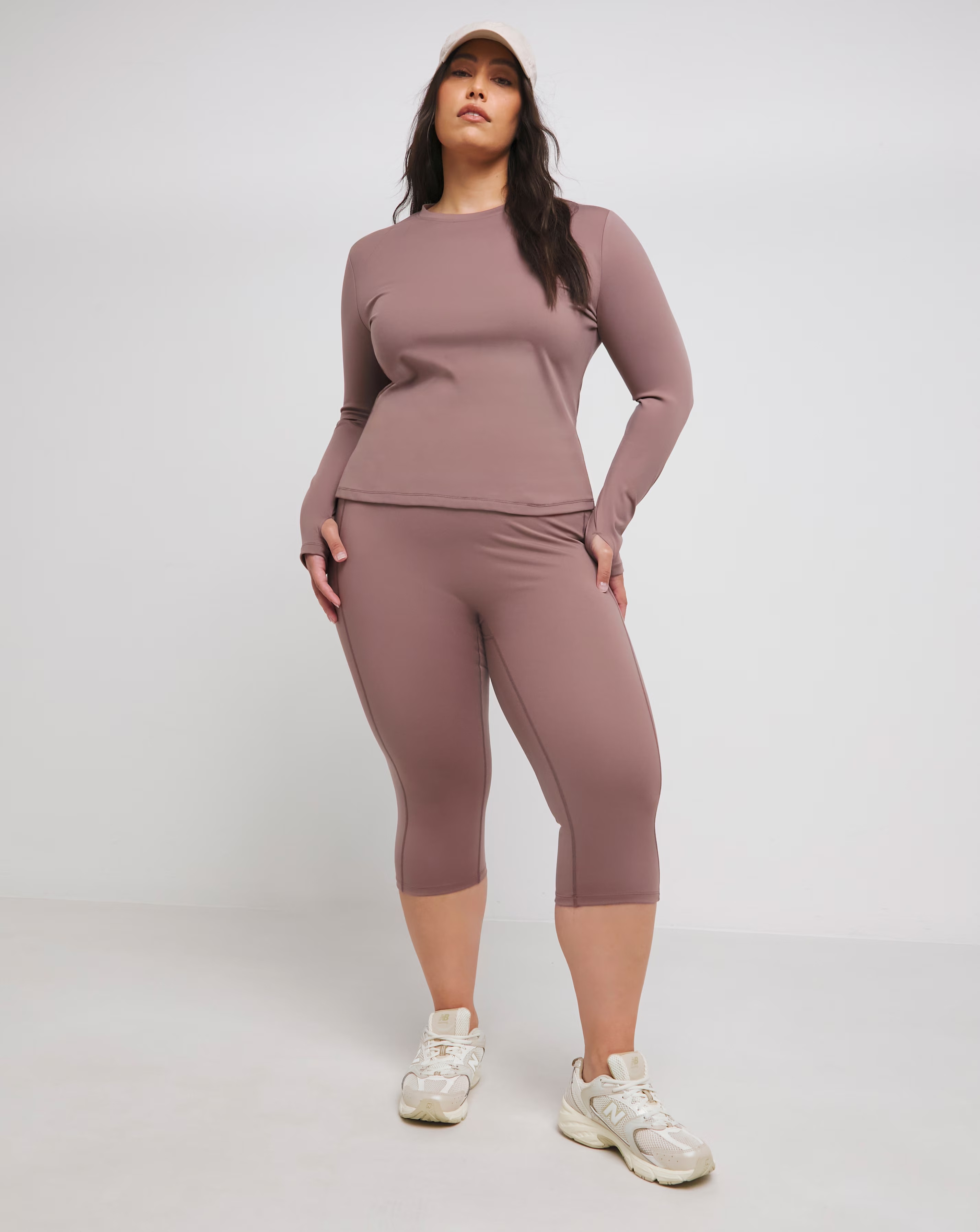 39347-sb3-active-mocha-long-sleeve-top-with-thumbholes-1.webp