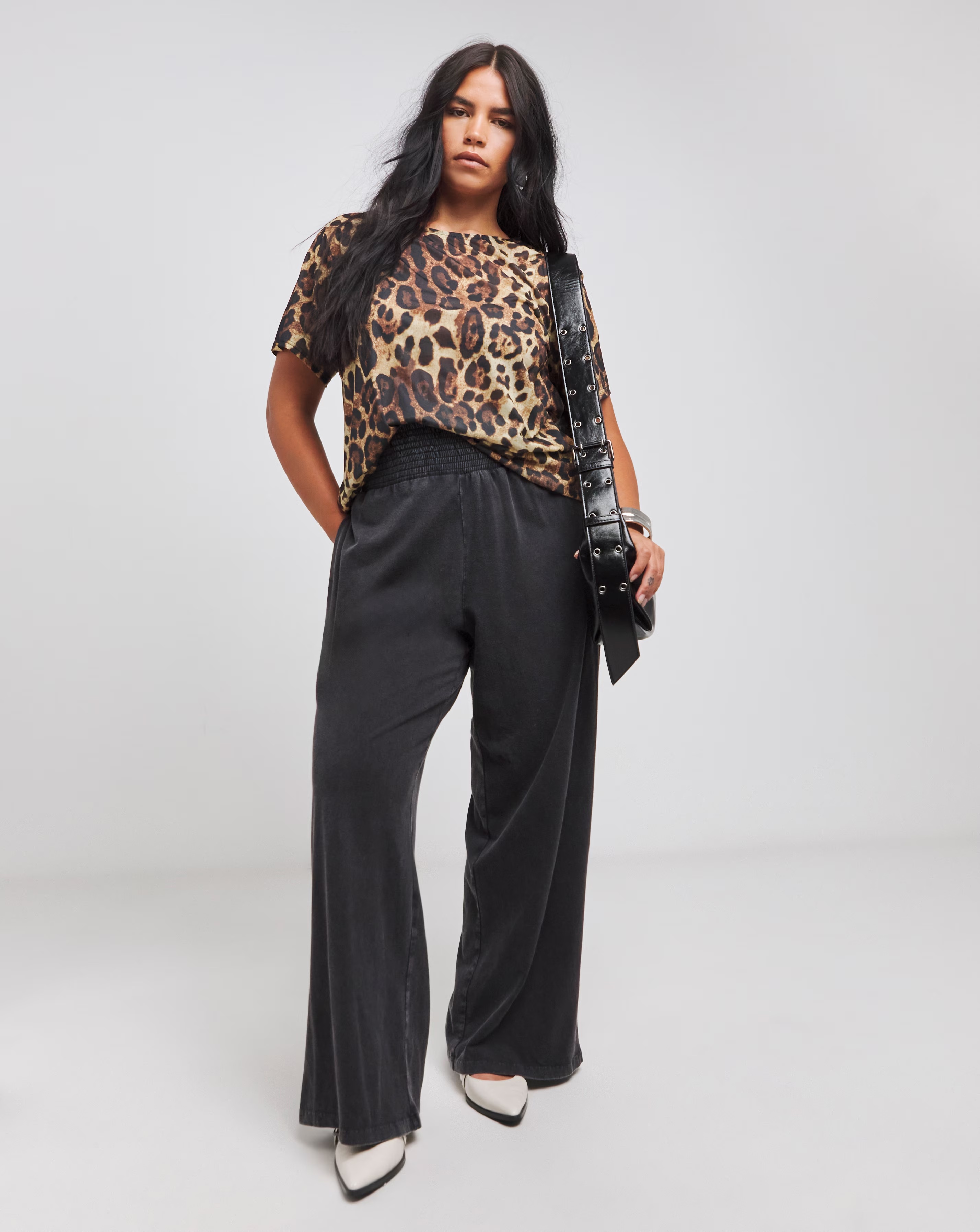 40053-leopard-print-mesh-t-shirt-1.webp
